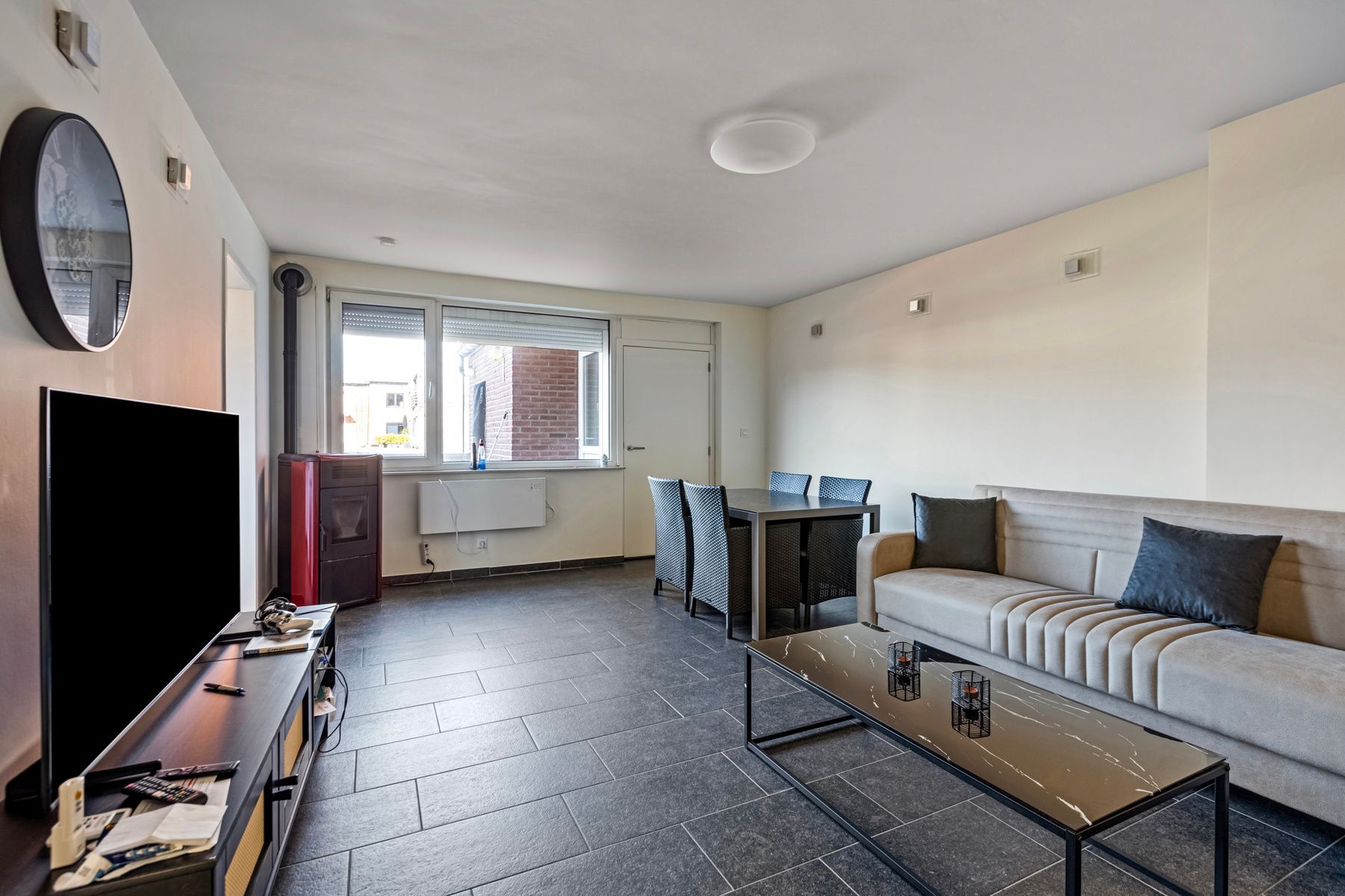 🌟 Stijlvol wonen in Genk? Dit is jouw kans! 🌟 foto {{pictureIndex}}