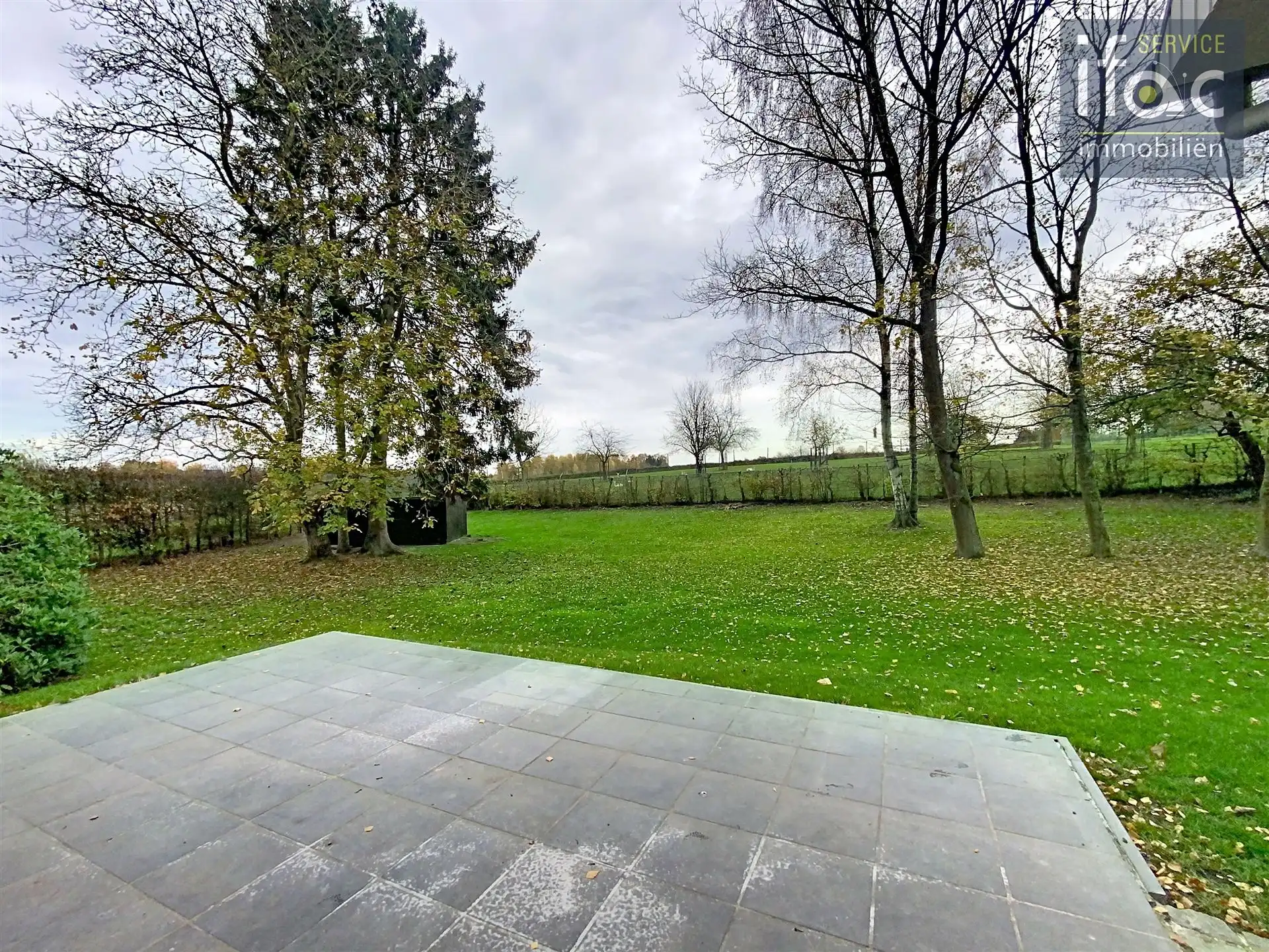 Ruime charmante villa gelegen aan de rand van het zoniënwoud foto 25