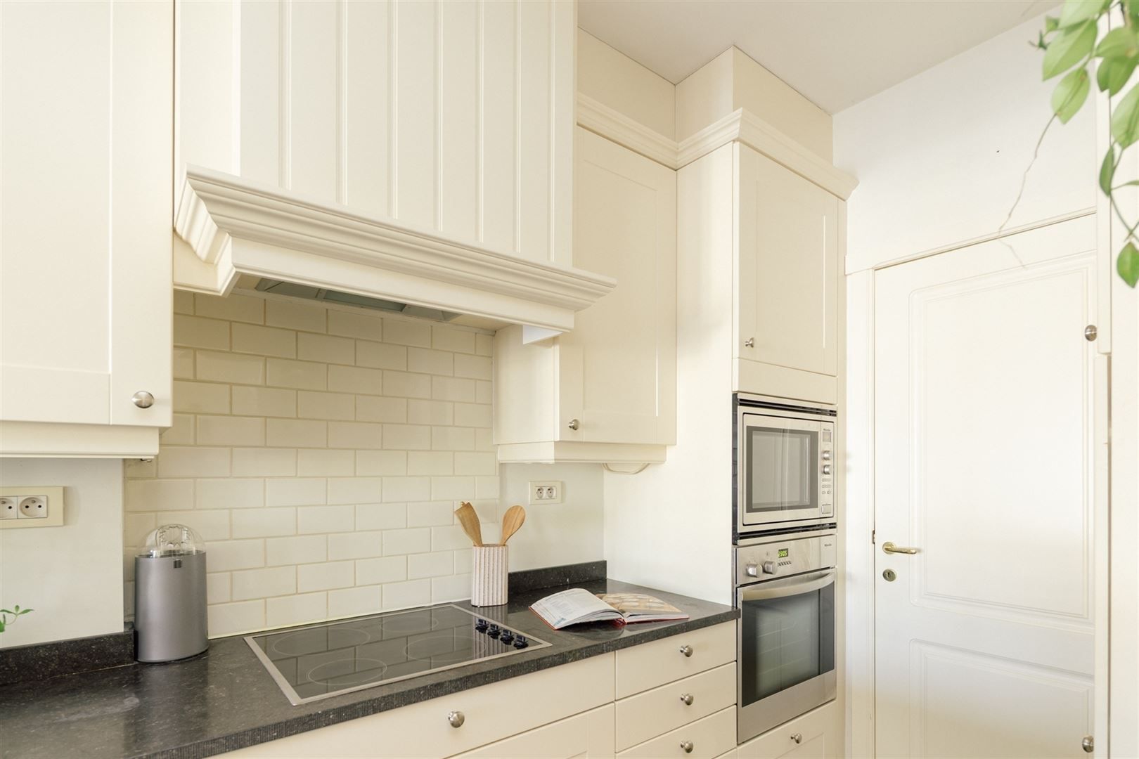 Wonen in het hart van Brasschaat, met zicht op het Oud Gemeentehuis foto 10