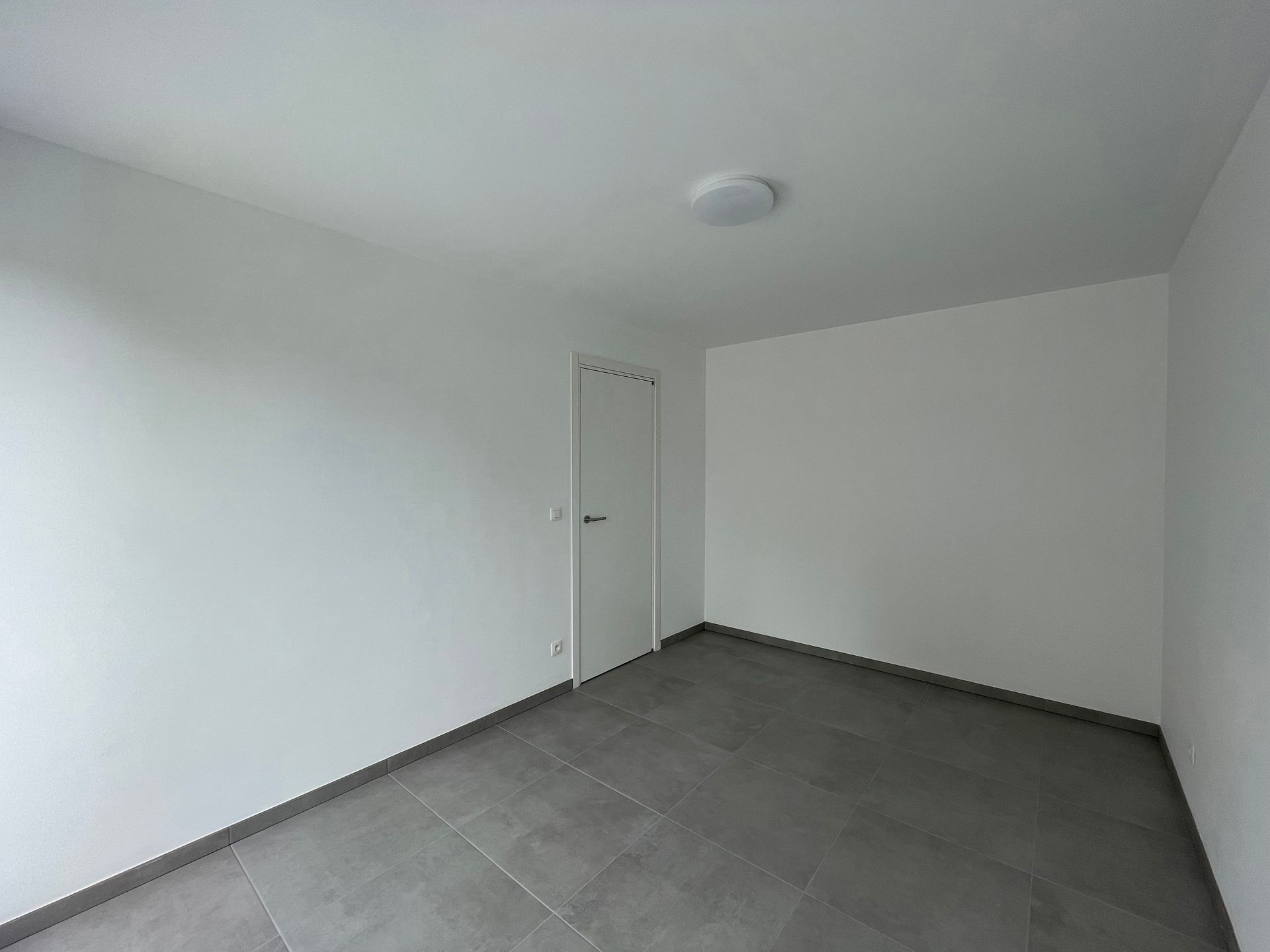 Nieuwbouw appartement op uitstekende locatie foto 13