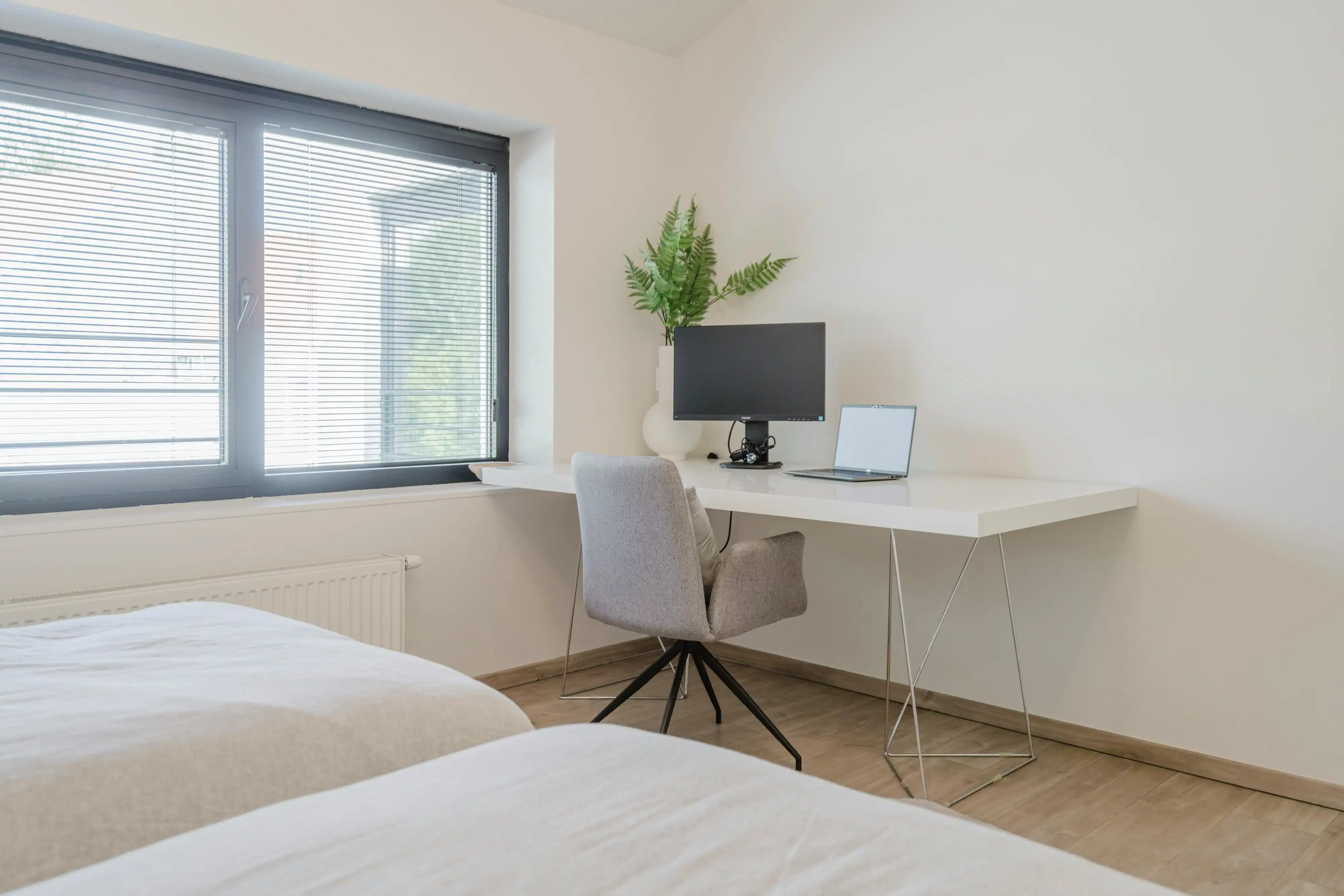 Architecturale woning met uniek loftgevoel in Kortrijk foto 16
