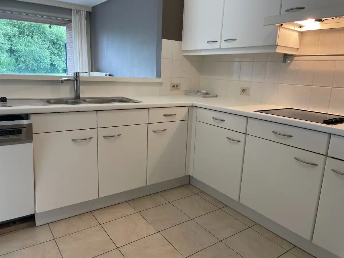 Gelijkvloers 1-slpk-APP + garage foto 17