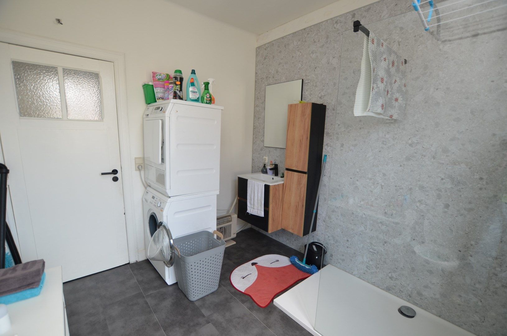 Instapklaar ruim woonhuis foto 9
