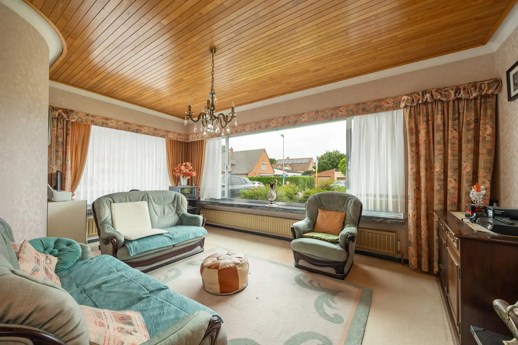 Ééngezinswoning met potentieel, garage en Zuidoost-tuin foto 6