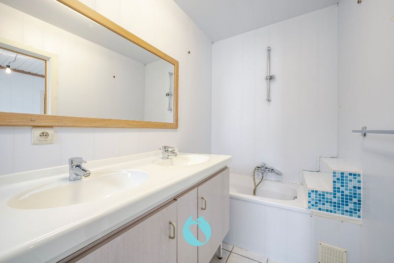 Drie te renoveren woningen in het hart van Ertvelde - unieke investeringskans! foto 7