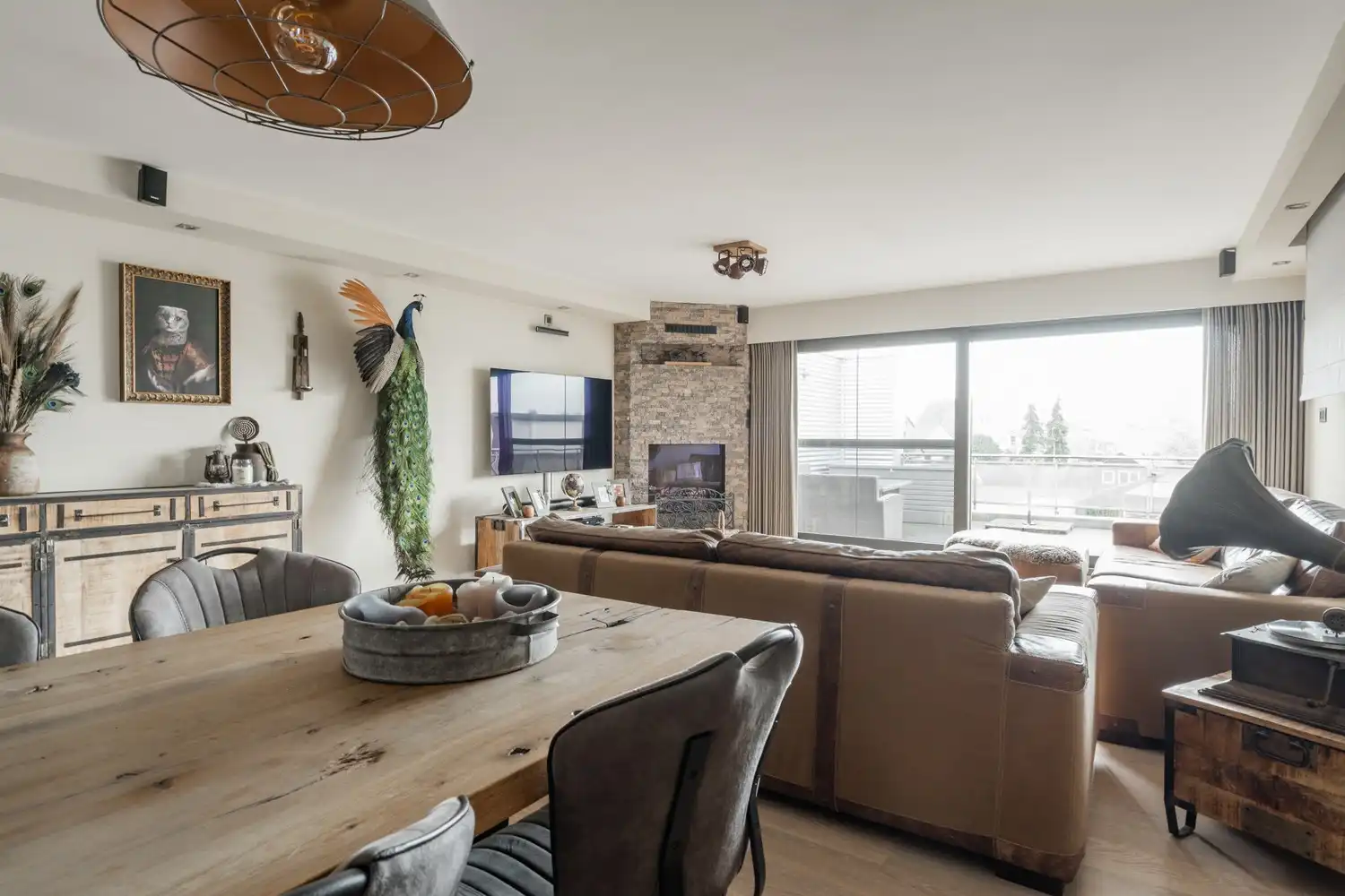 Bekende frituur met super mooi duplex appartement en zwembad te Achel foto 31
