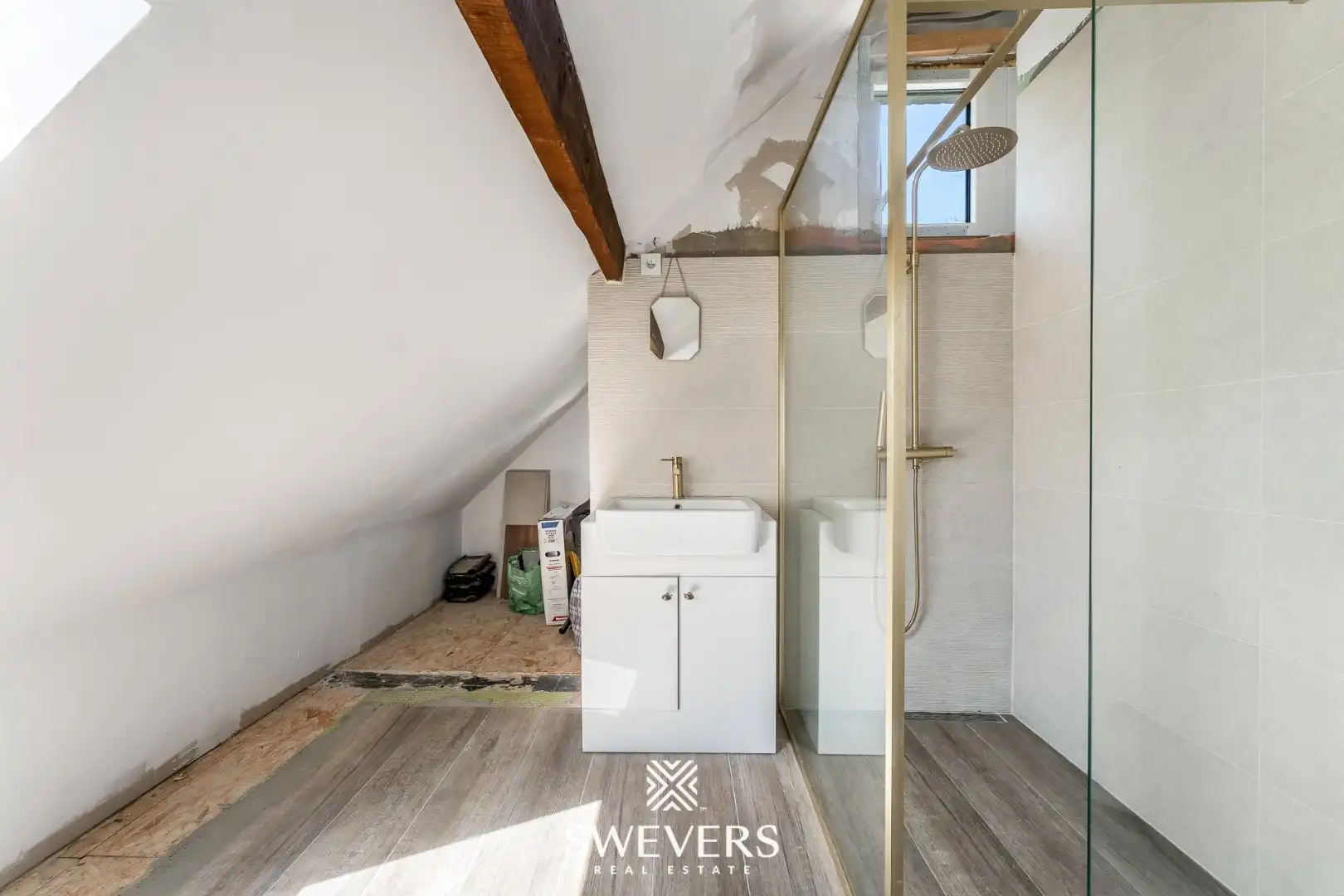 Stijlvolle woning met 4 slpk en prachtige tuin in Tongeren foto 18