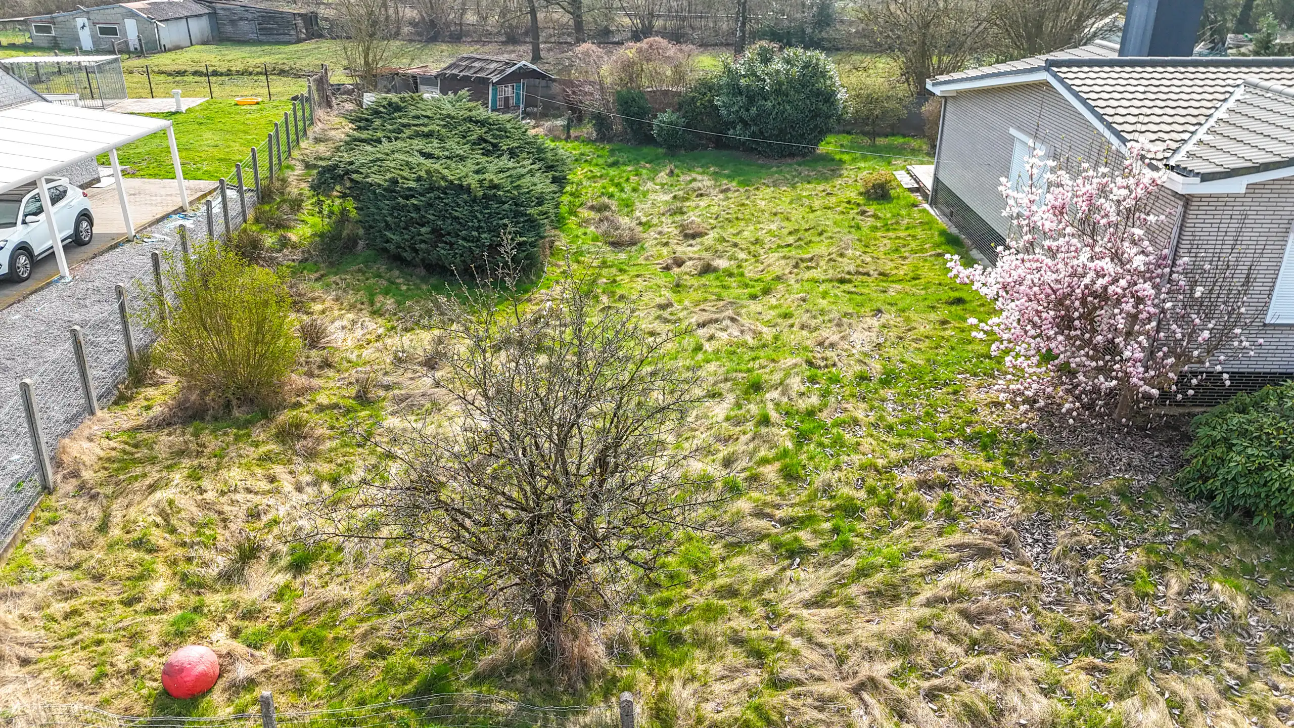 Rustig gelegen bungalow op zeer ruim perceel in Heusden! foto 54