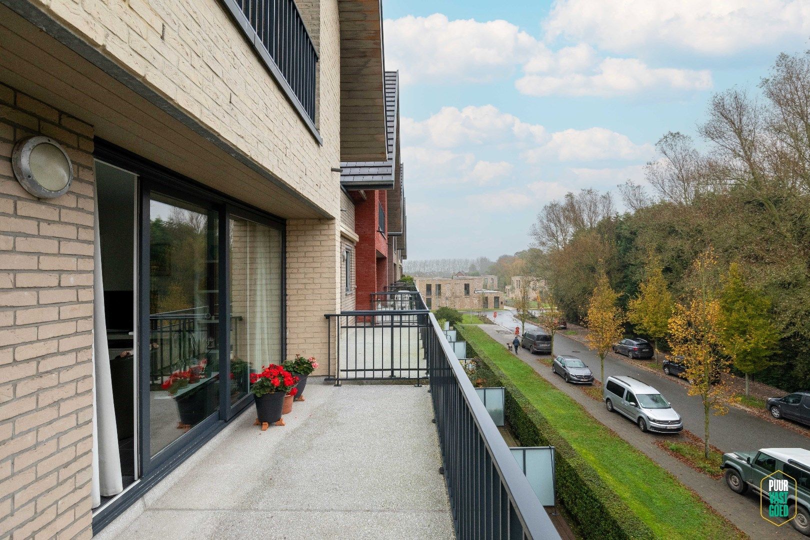 Super energiezuinig en recent appartement met zonneterras en twee slaapkamers nabij de Damse Vaart foto 16