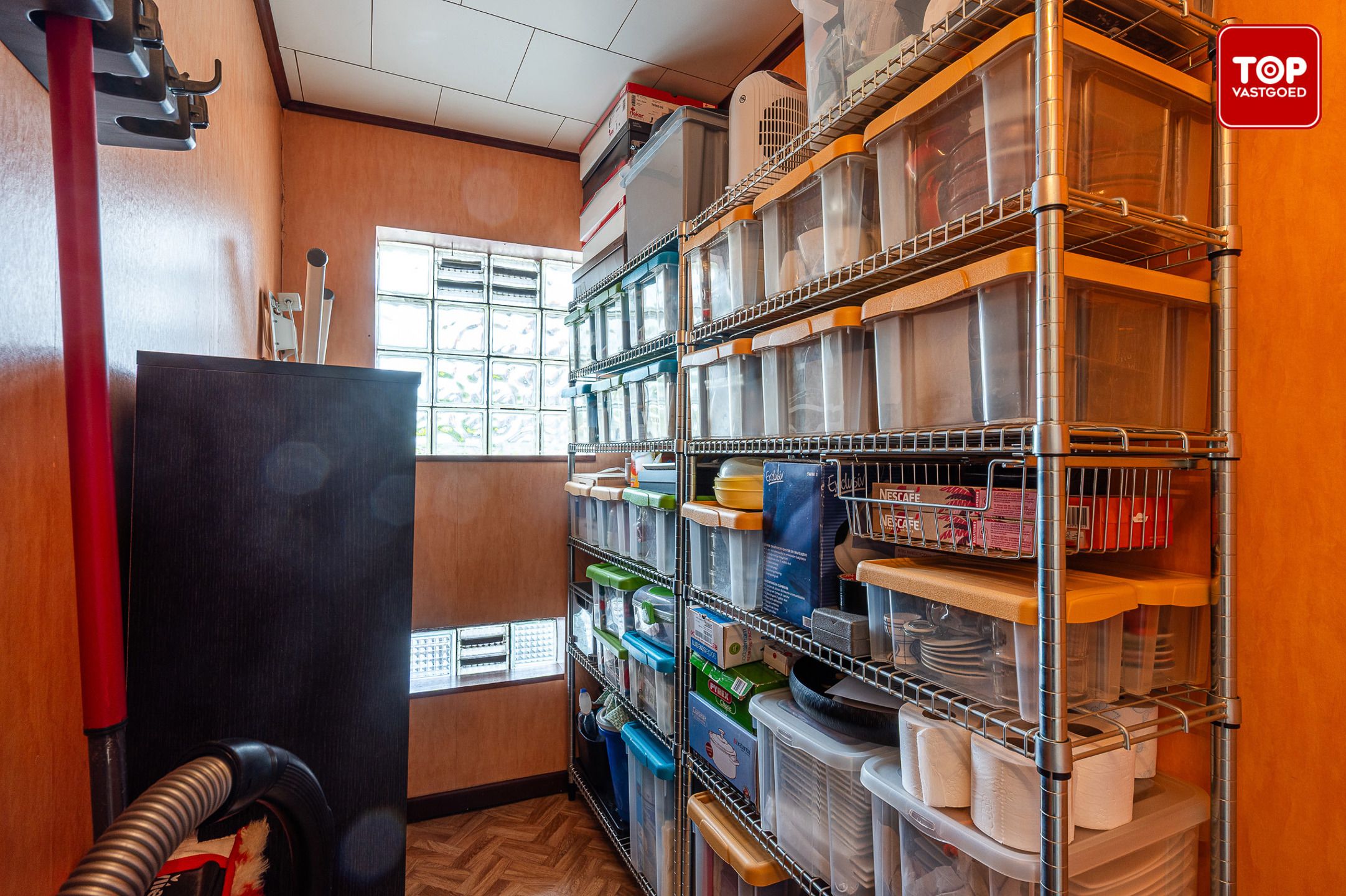 Instapklare woning met 2 slaapkamers en ruime koer in hartje Gentbrugge. foto 19