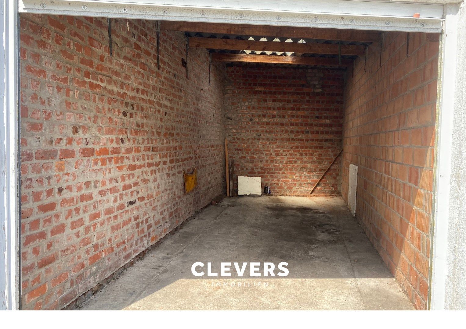 Afgesloten garagebox op gelijkvloers (geen syndicus). foto 6