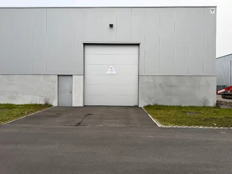 Nieuwbouw KMO-Unit te huur foto {{pictureIndex}}