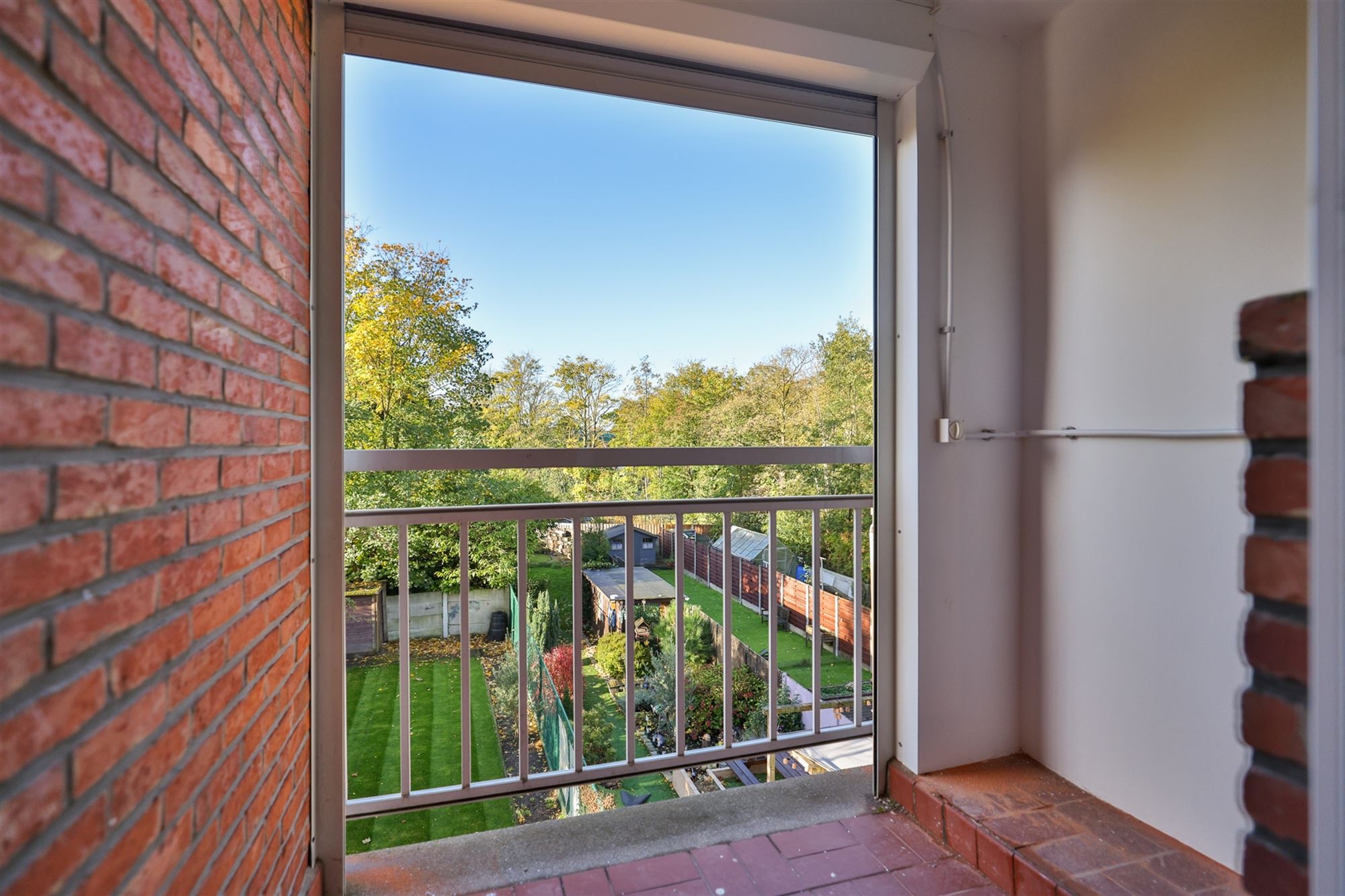 knap vernieuwd 3-slpkamer duplex appartement mét grote tuin foto 8