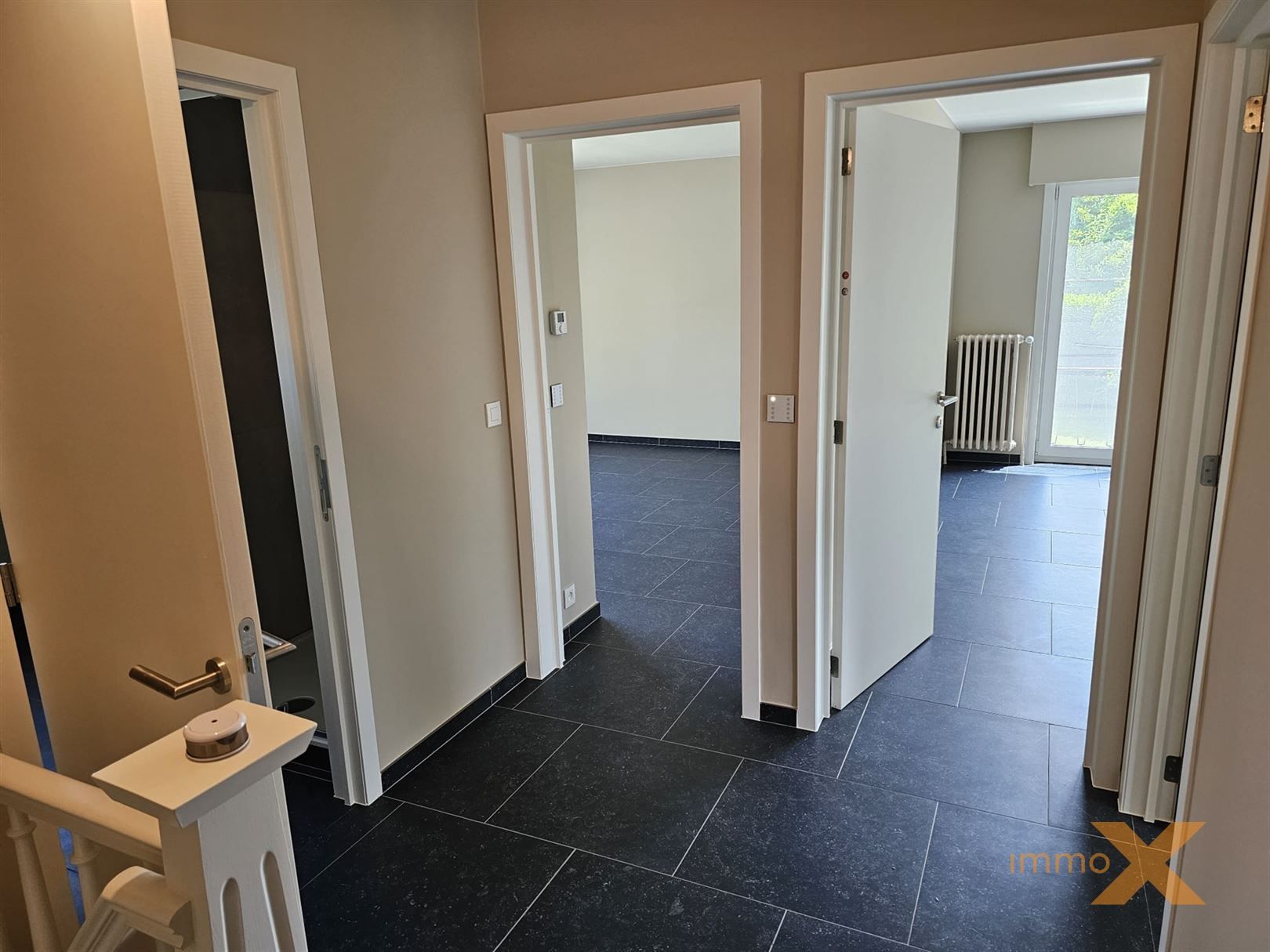GERENOVEERDE INSTAPKLARE WONING MET GARAGE foto 19