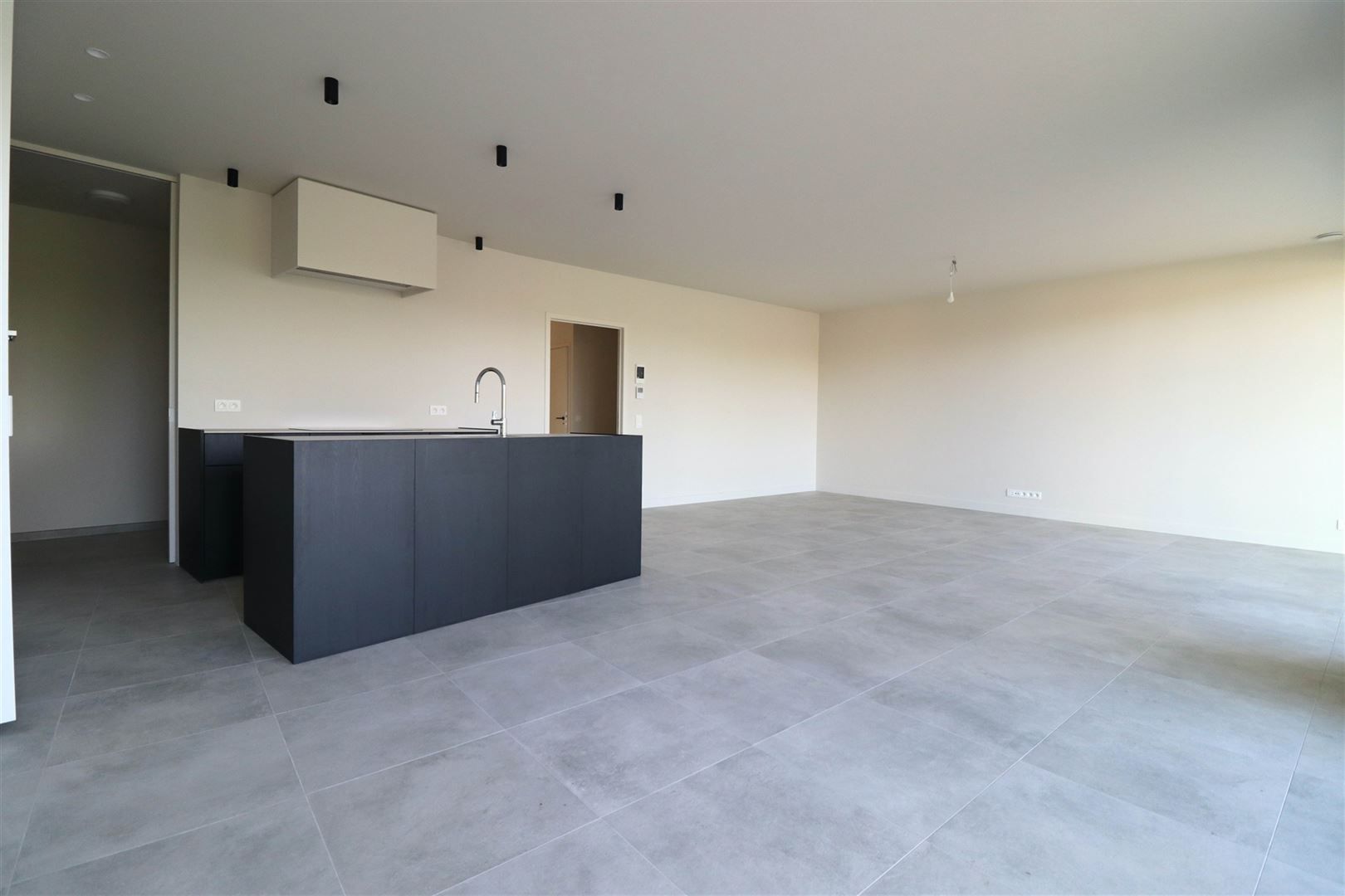 Luxe nieuwbouwappartement met terrassen foto 5
