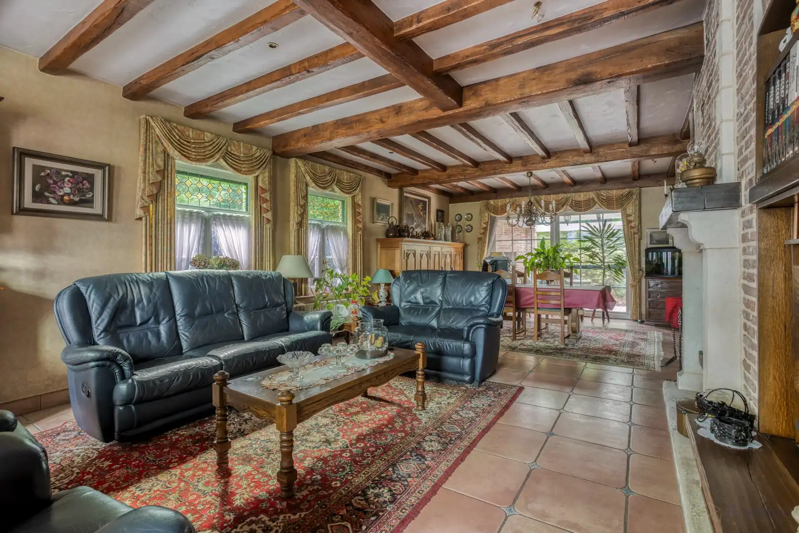 Ruime gezinswoning op perceel van 14a 16ca te koop in Tessenderlo foto 3