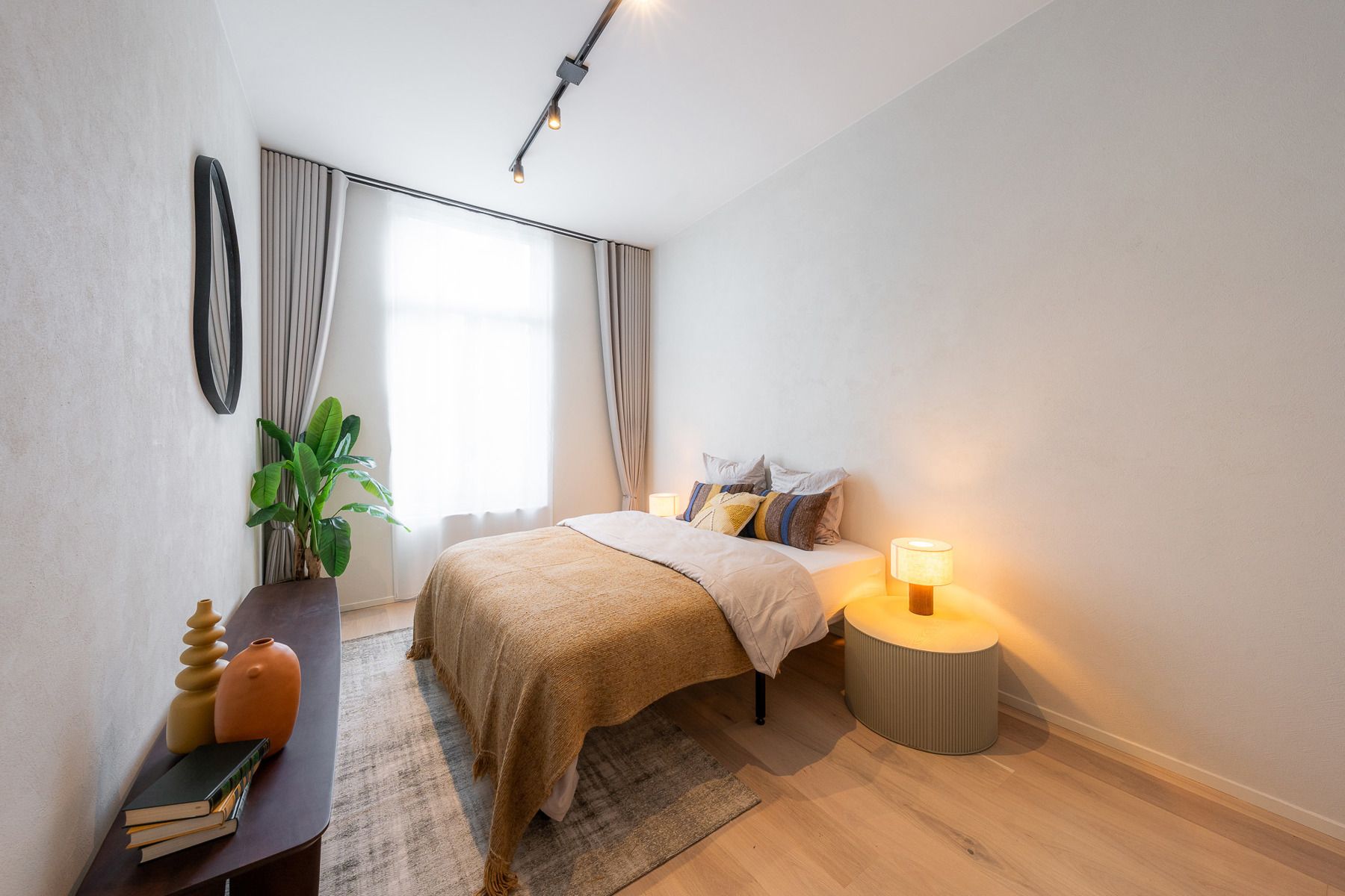 Luxe appartement in de hippe Sint-Andries wijk foto 11