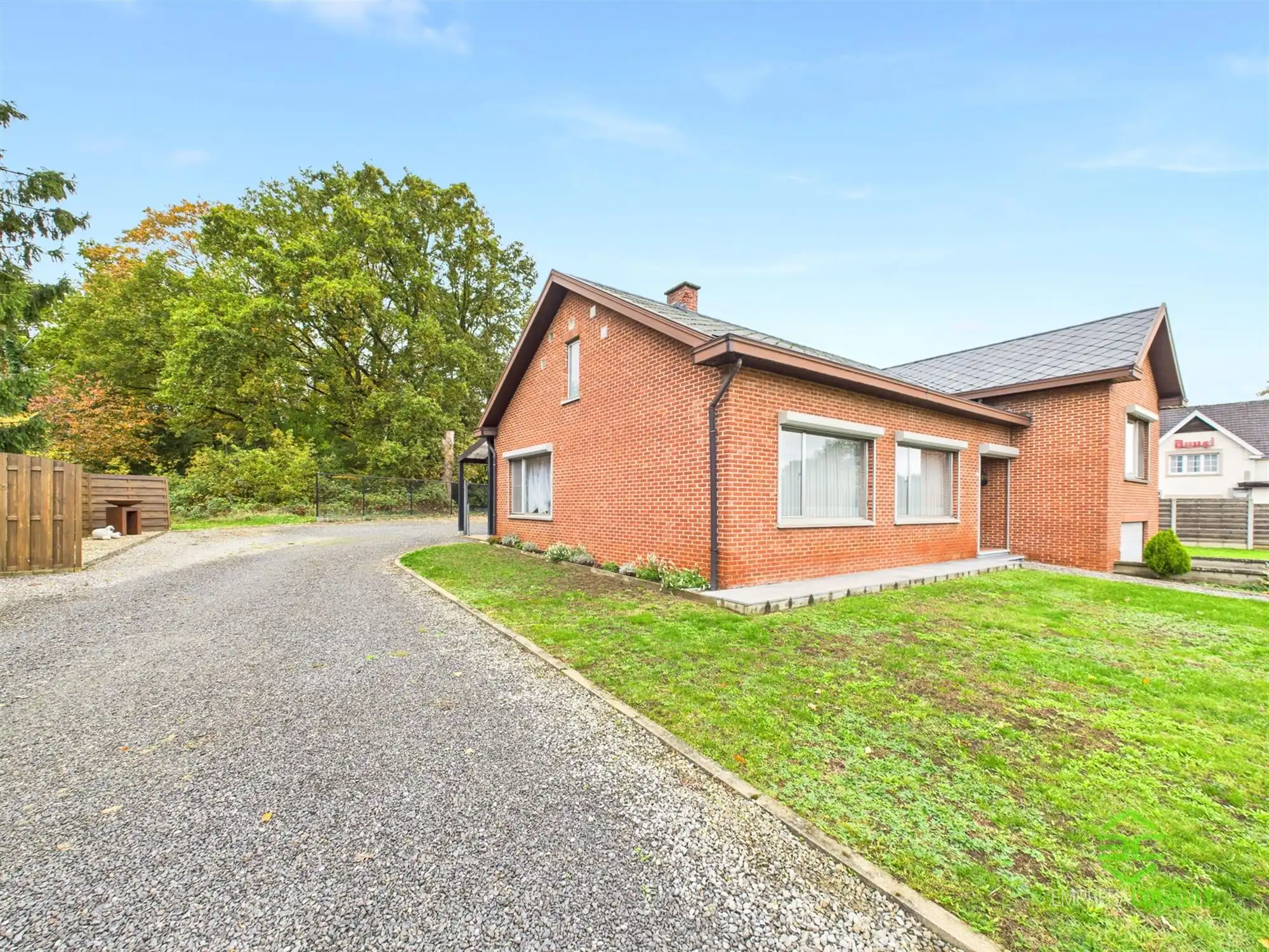 Zeer goed gelegen gezinswoning met 3 slpk! foto 4