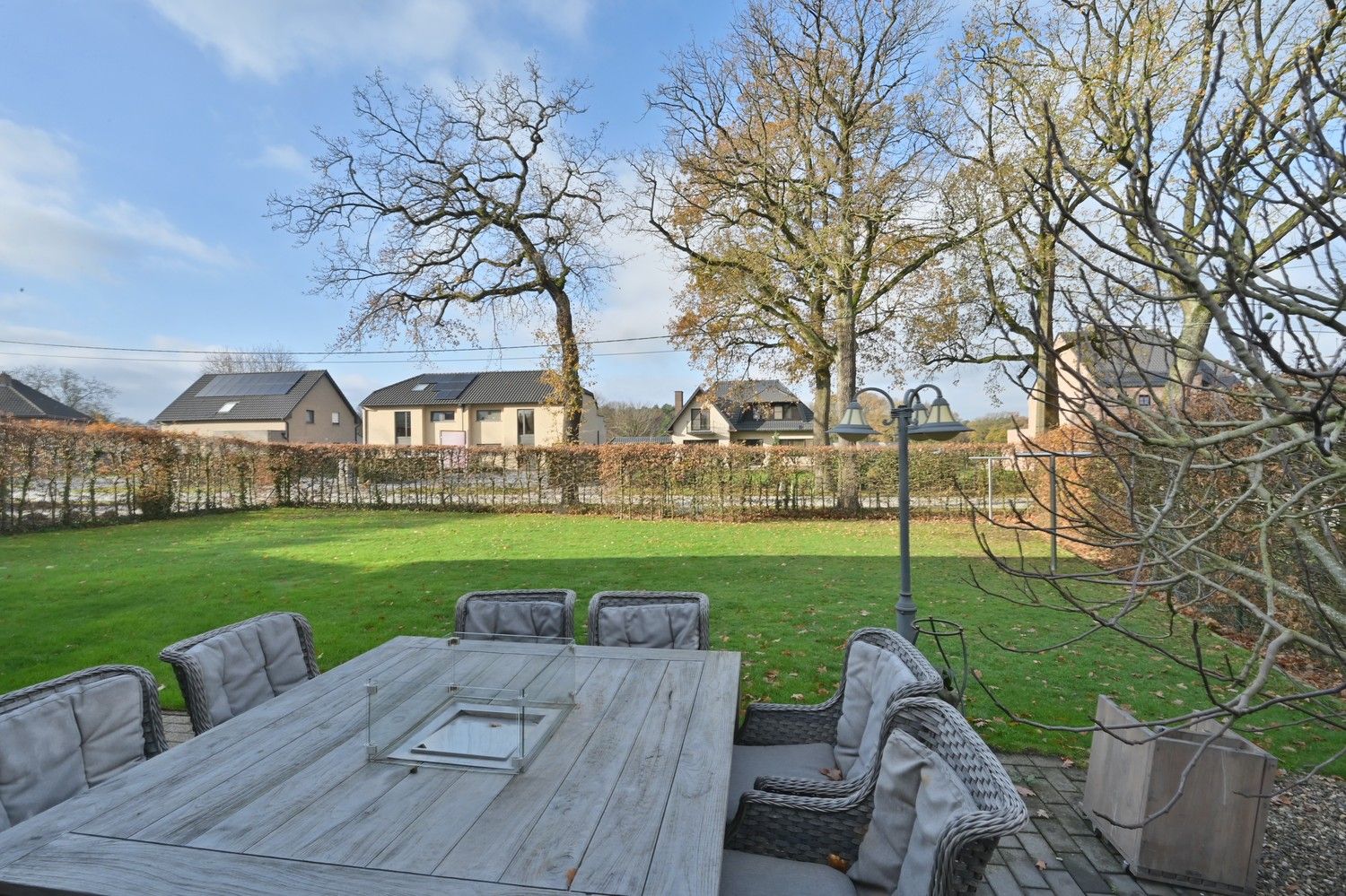 Ruime, charmante bungalow, op een unieke toplocatie in Zutendaal-Wiemesmeer foto 3