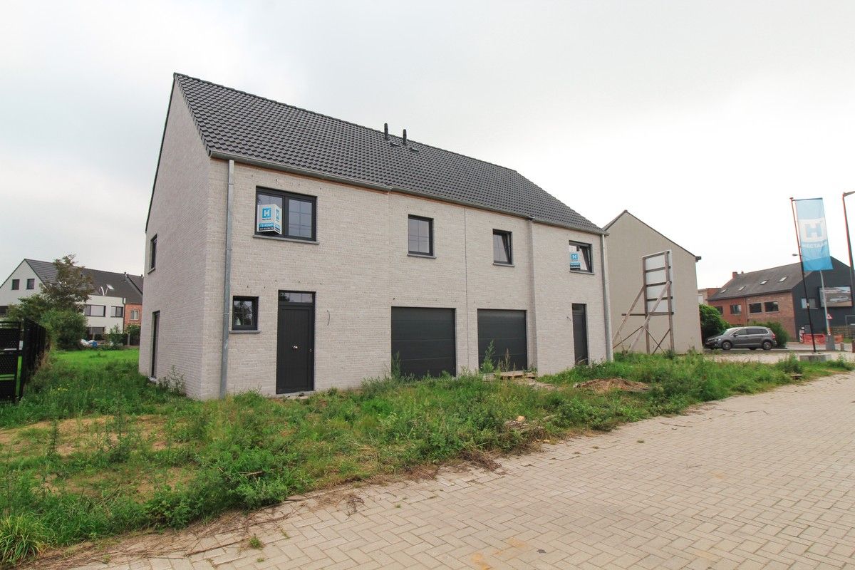 Hectaar bouwt 8 halfopen nieuwbouwwoningen te Blaasveld. foto 15