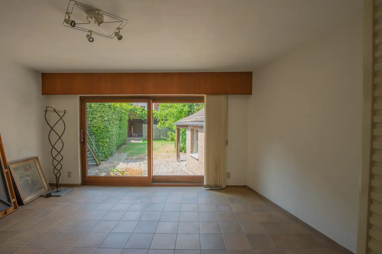 Voormalige tandartspraktijk met ruim duplexappartement, parking en zonnig dakterras in het centrum van Aarschot foto 10