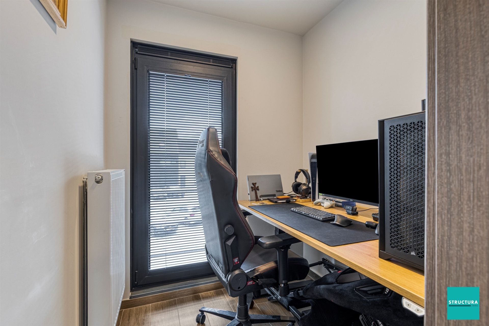 Gerenoveerde, energiezuinige woning in het centrum foto 22