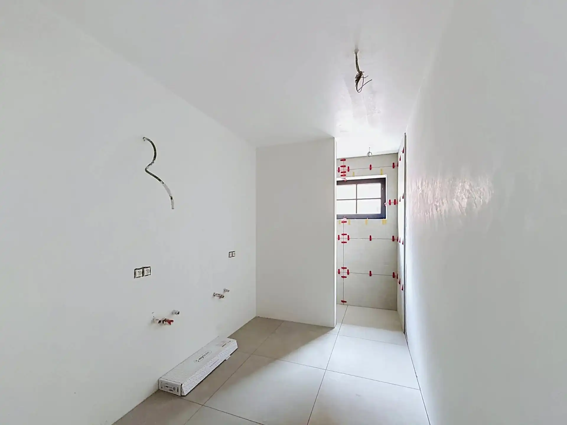 Moderne halfopen nieuwbouwwoning op een topligging nabij het centrum van Lommel. foto 28