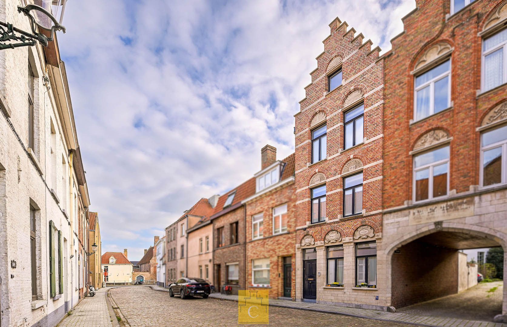 Huys Gravenheester, subliem verbouwde trapgevelwoning de dato 1912, met grote glaspartijen en zonnige terrastuin foto 2