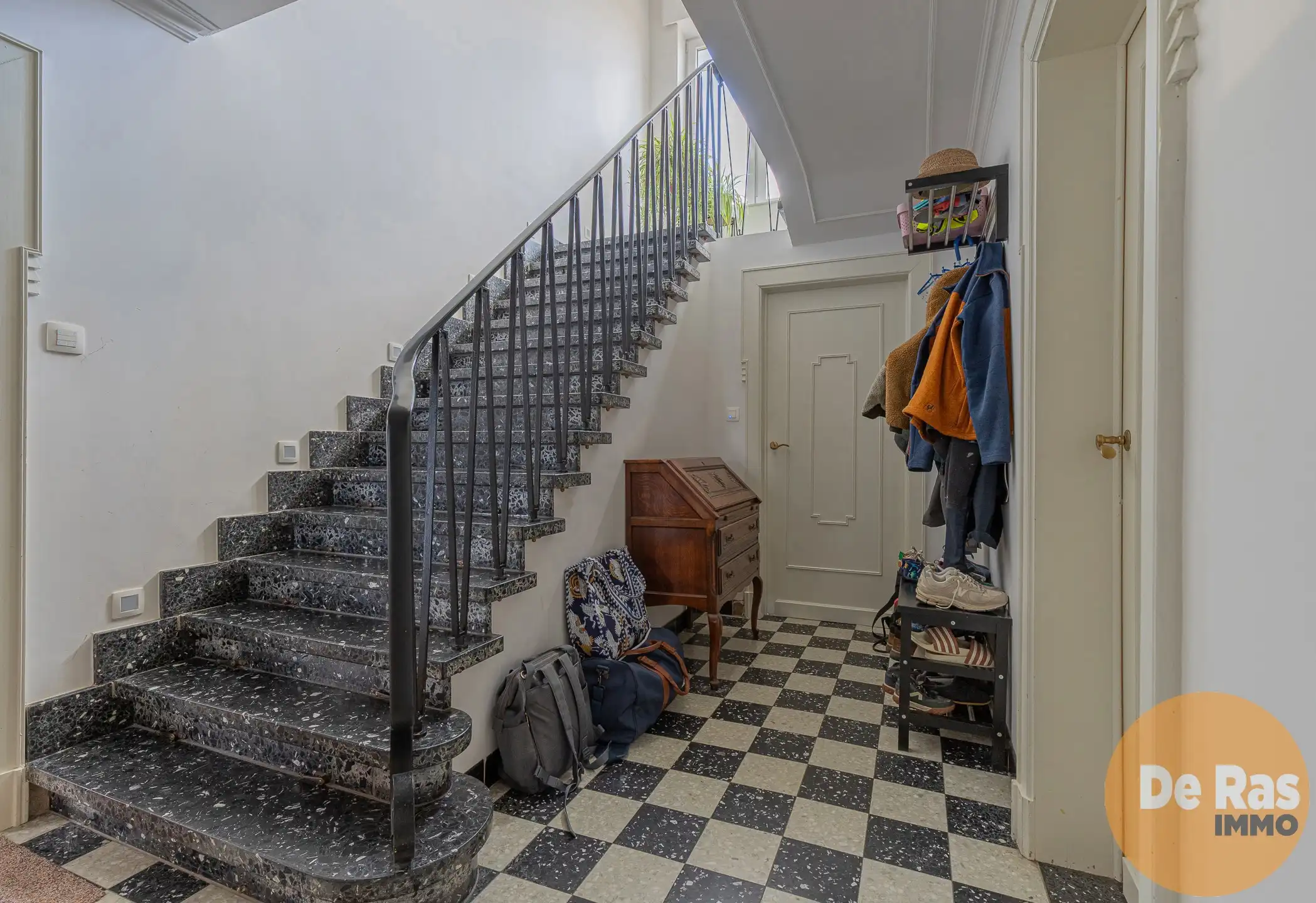 SCHELLEBELLE- Instapklare woning met 3 kamers en uniek zicht foto 4