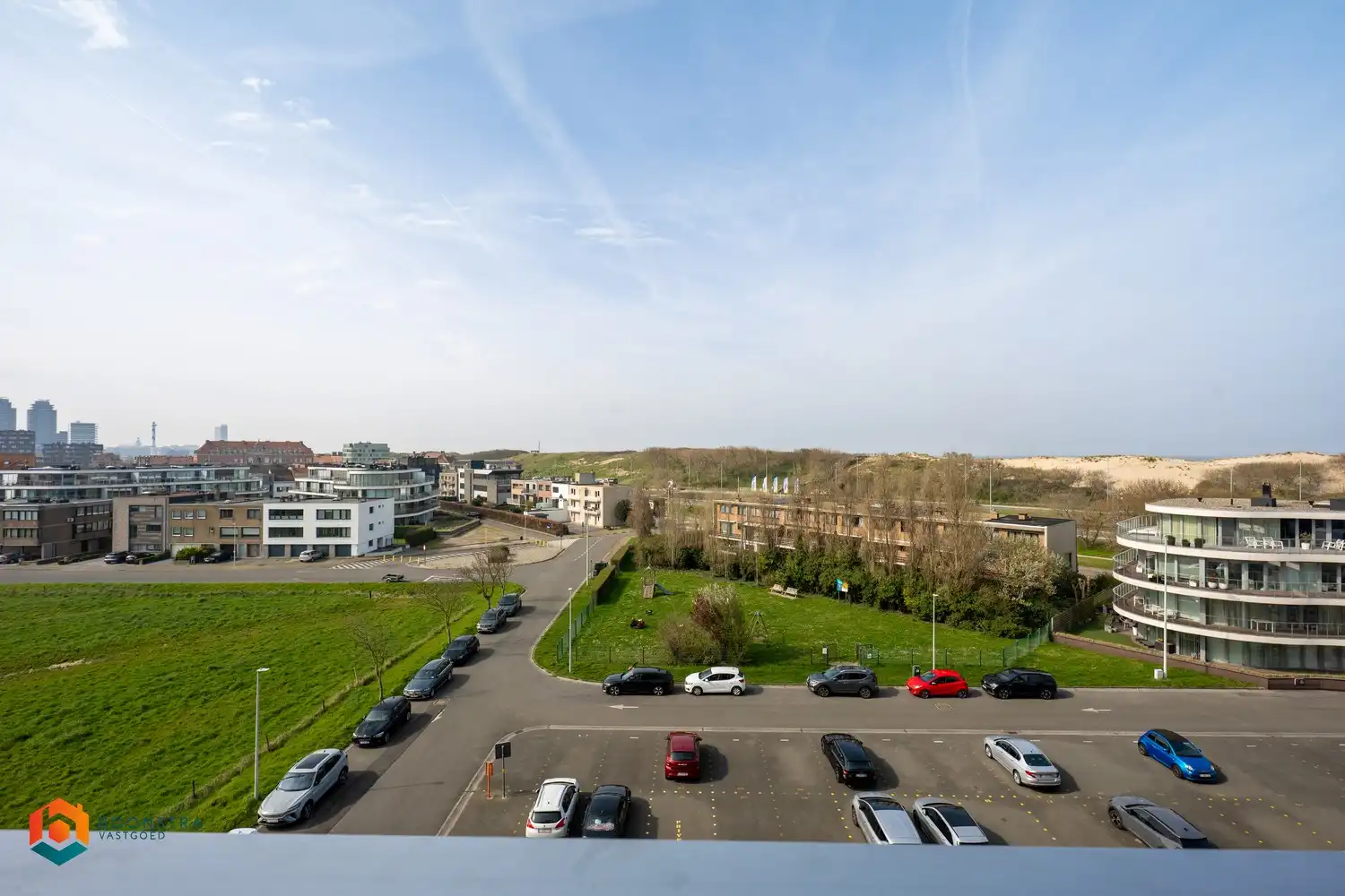 Appartement met 2 slpkrs en lateraal zeezicht nabij het centrum van Bredene foto 2