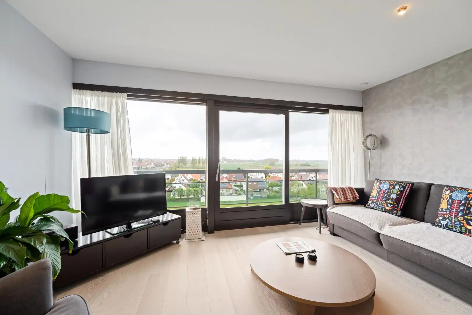 Appartement te koop aan Laguna Beach foto 3