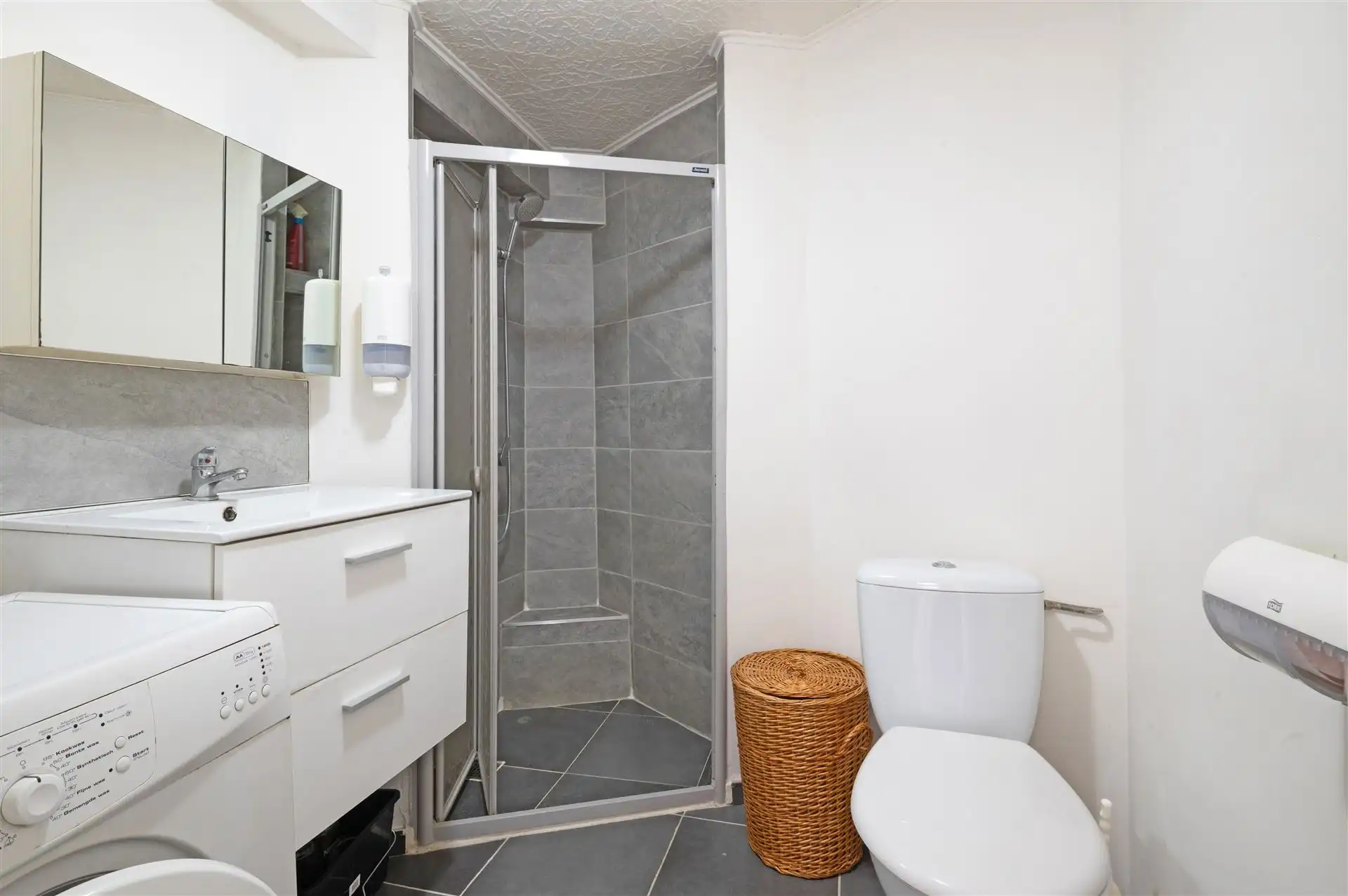 Recent gerenoveerde rijwoning in de bloeiende wijk Rabot  foto 5