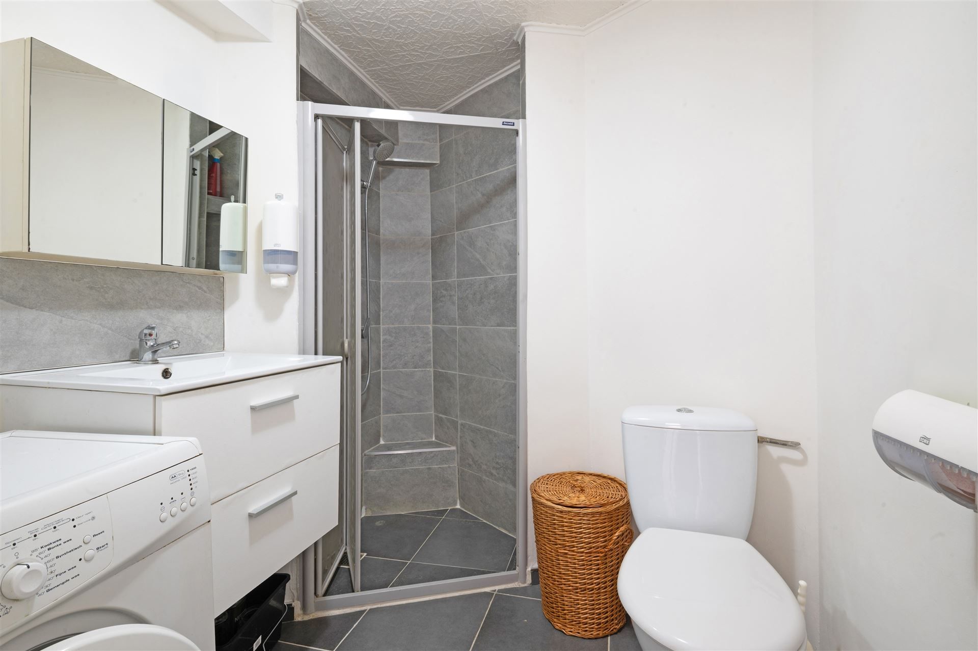 Recent gerenoveerde rijwoning in de bloeiende wijk Rabot  foto 5