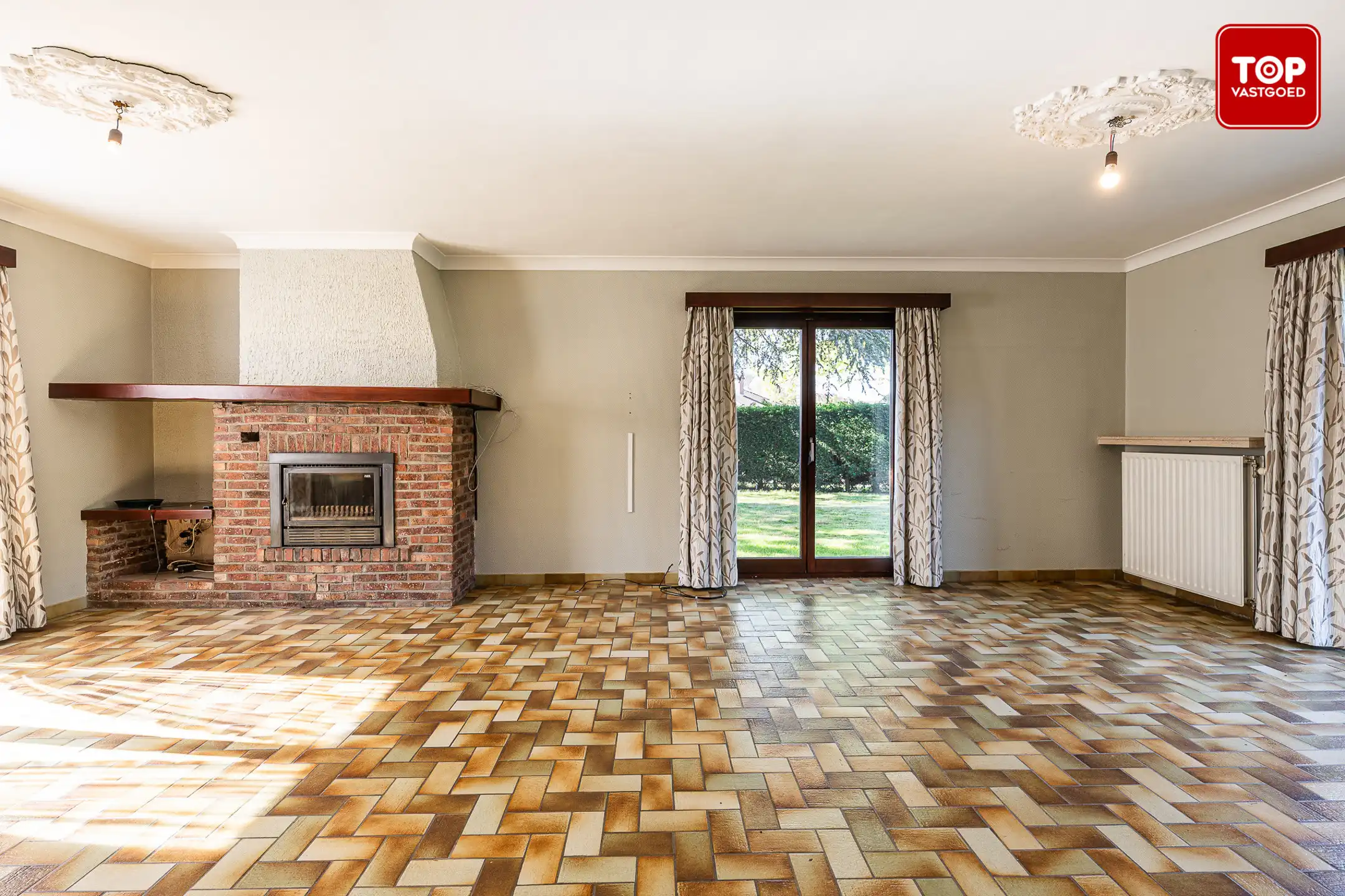 Op te frissen bungalow op toplocatie. foto 6