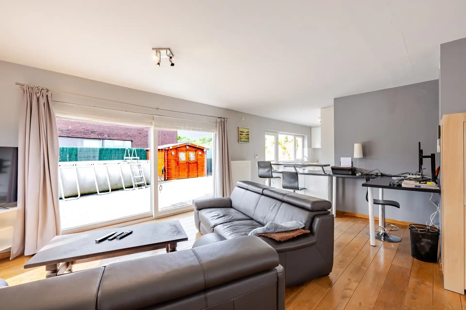 Instapklare halfopen bebouwing met 3 slaapkamers, zonnepanelen en zonnige tuin te Aalst foto 4