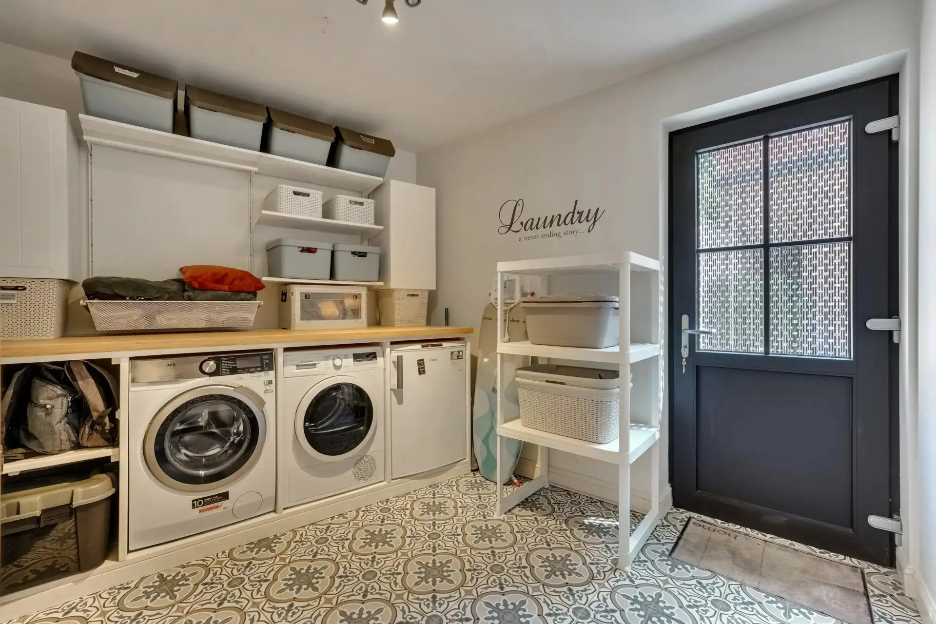 Gerenoveerde gezinswoning met 3 ruime slaapkamers foto 24