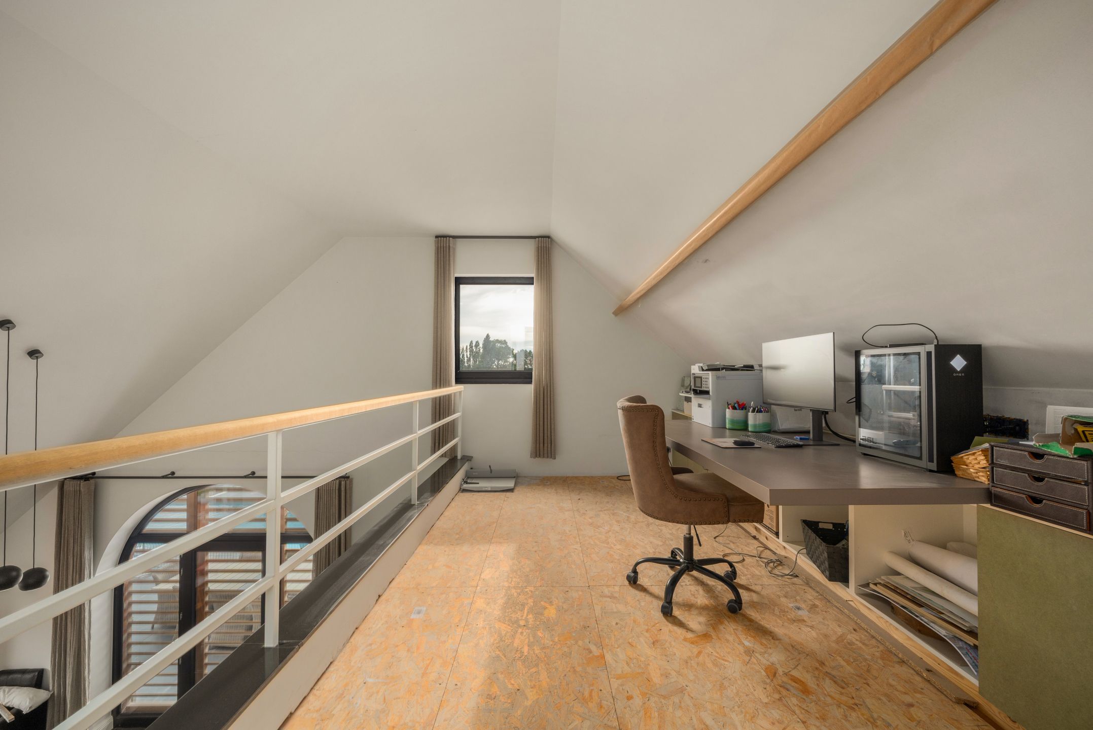 Charmante vierkantshoeve met zwembad, oprijlaan en mancave foto 26