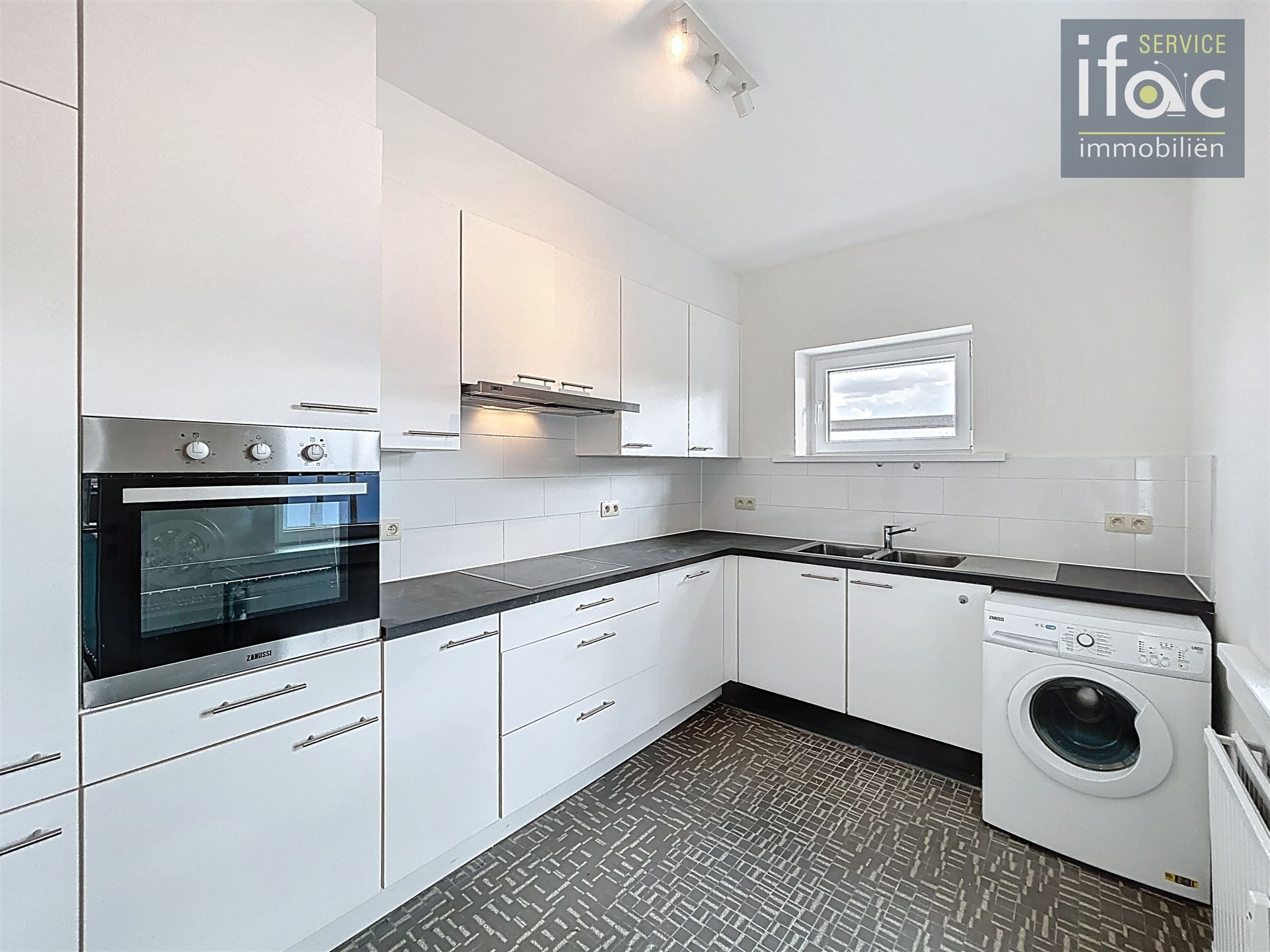 Gerenoveerd 2-slaapkamer appartement met garage in centrum Tervuren foto 6