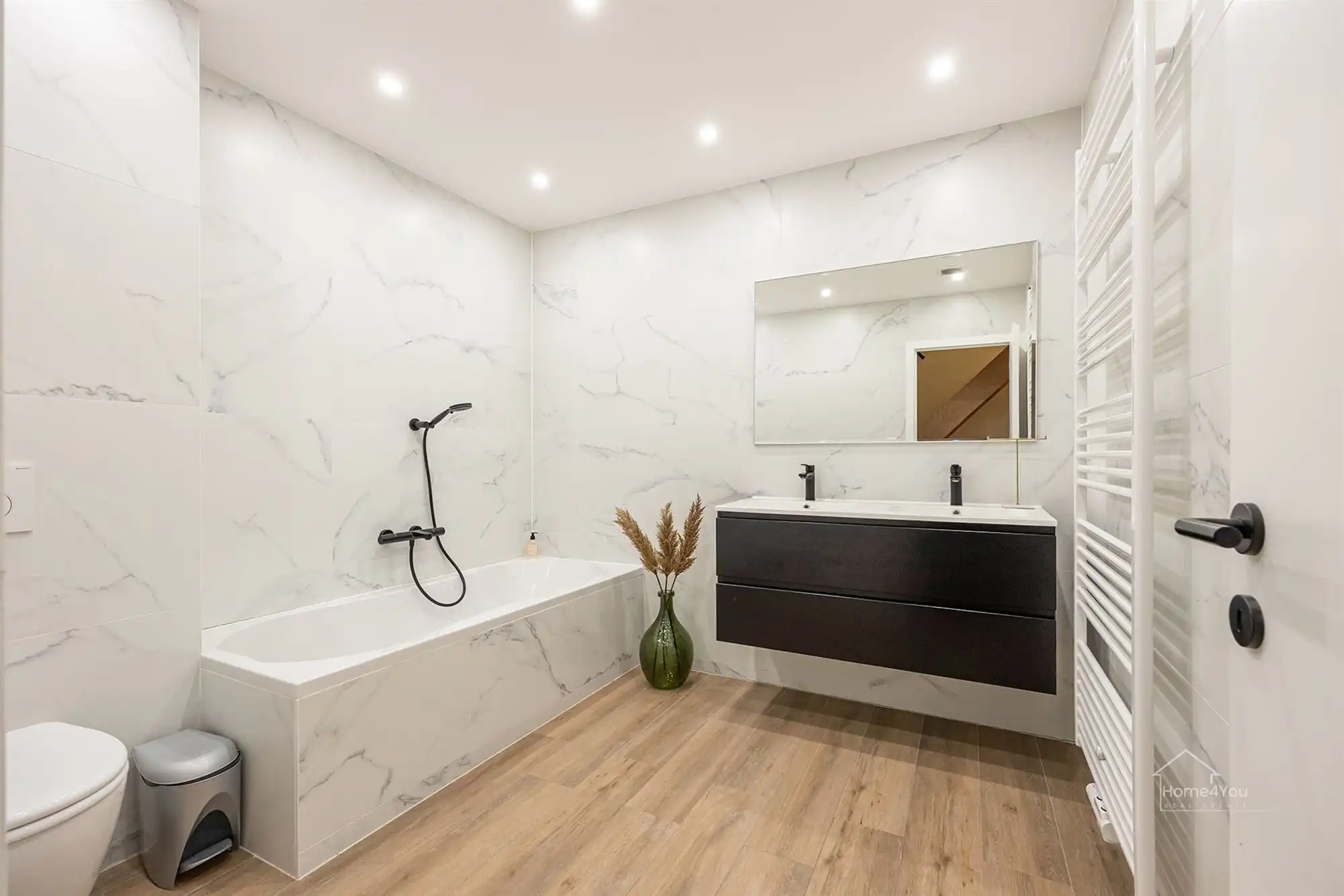 Prachtige Instapklare woning, A label, 4 slaapk+ bureel foto 22
