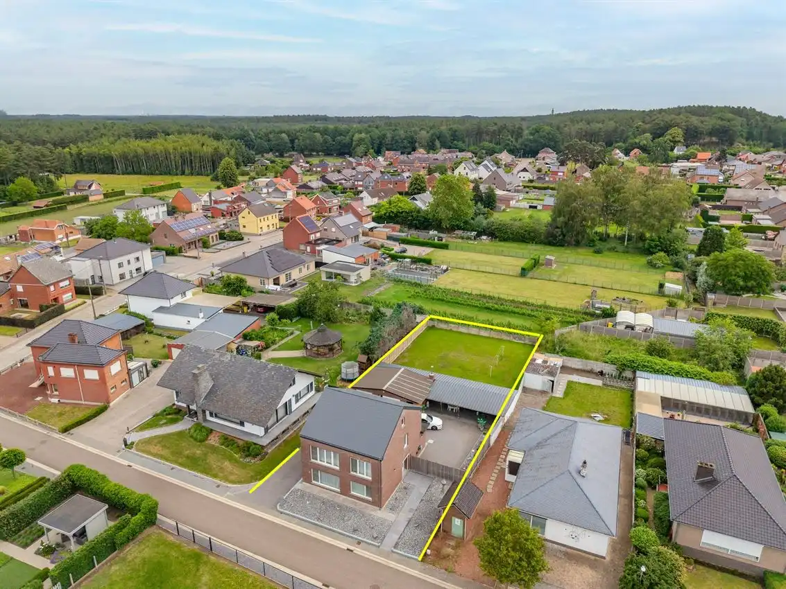 Charmante woning met grote tuin in het landelijke hart van Testelt foto 2