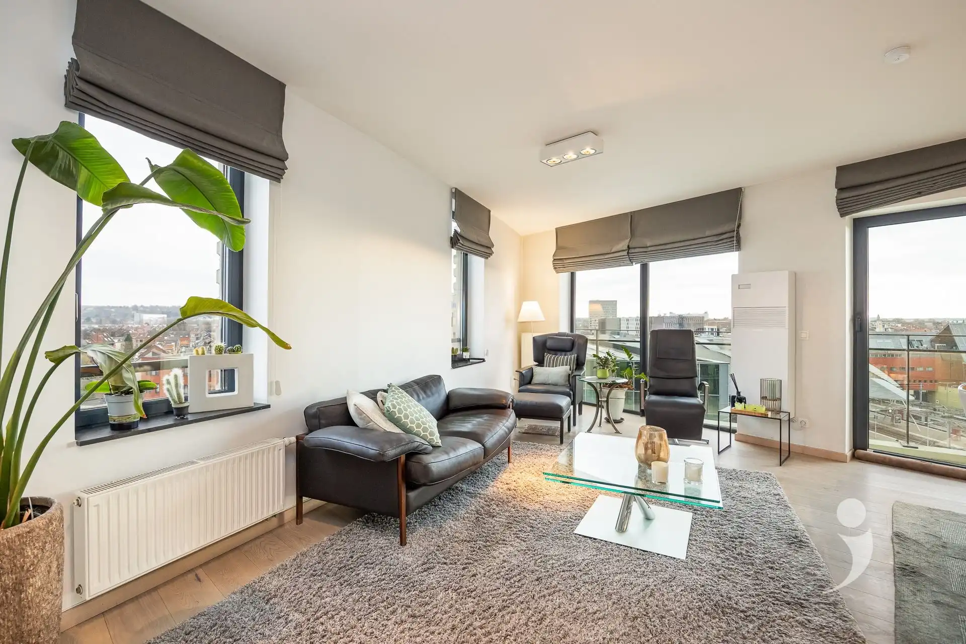 Instapklaar appartement met panoramisch uitzicht over Leuven foto 18