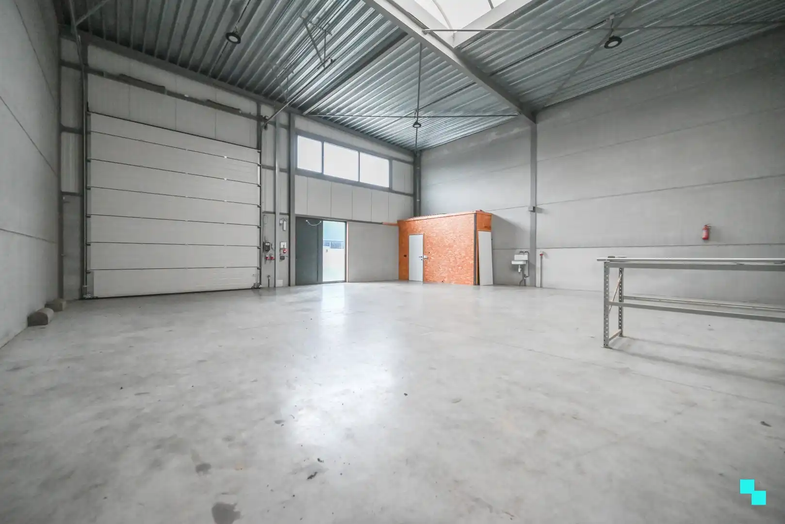 Loods met automatische sectionaalpoort in Wielsbeke foto 5