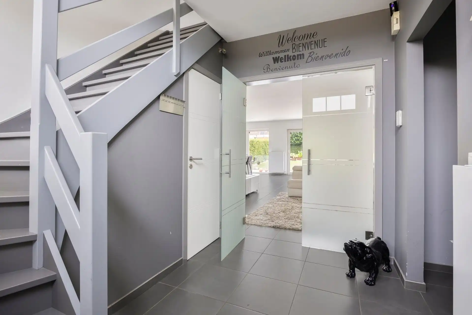 Charmante 2-gevel woning in perfecte staat foto 5