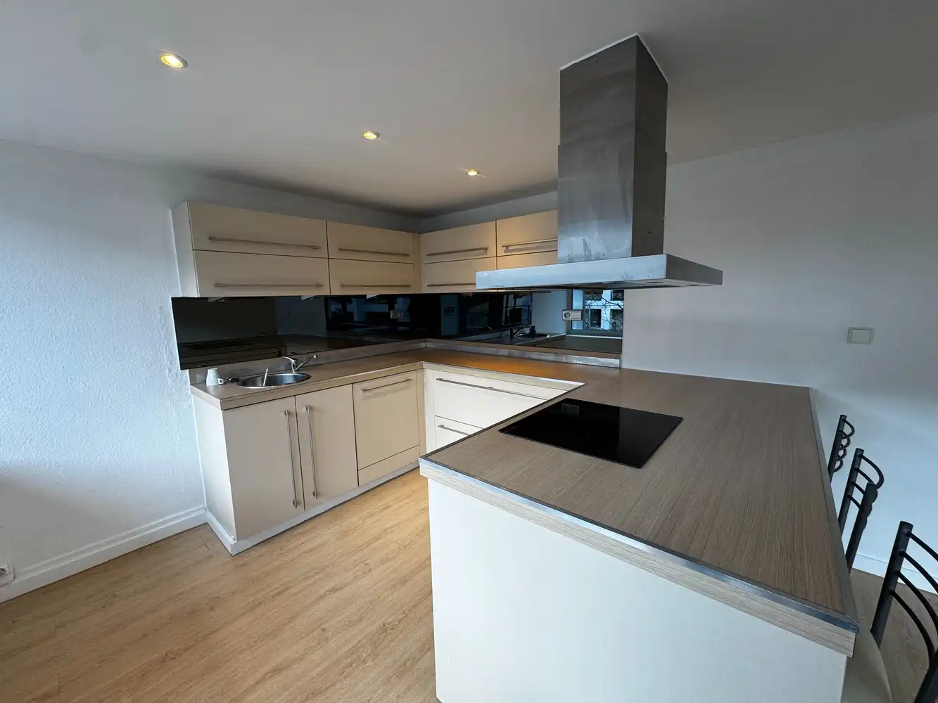 Te huur – Energiezuinig & ruim appartement in hartje Zutendaal foto 7