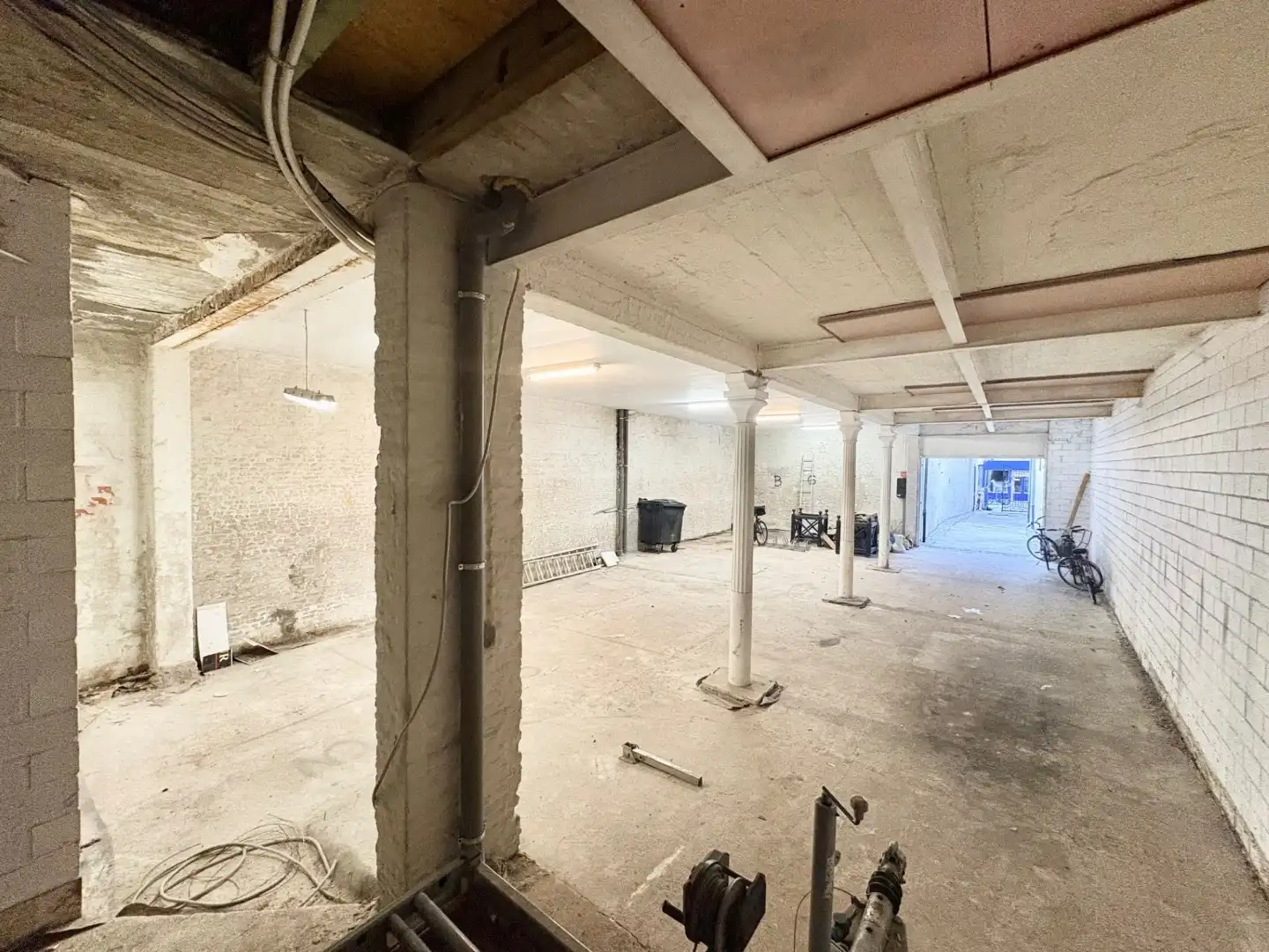 Magazijn te huur in het hart van Mechelen foto 3