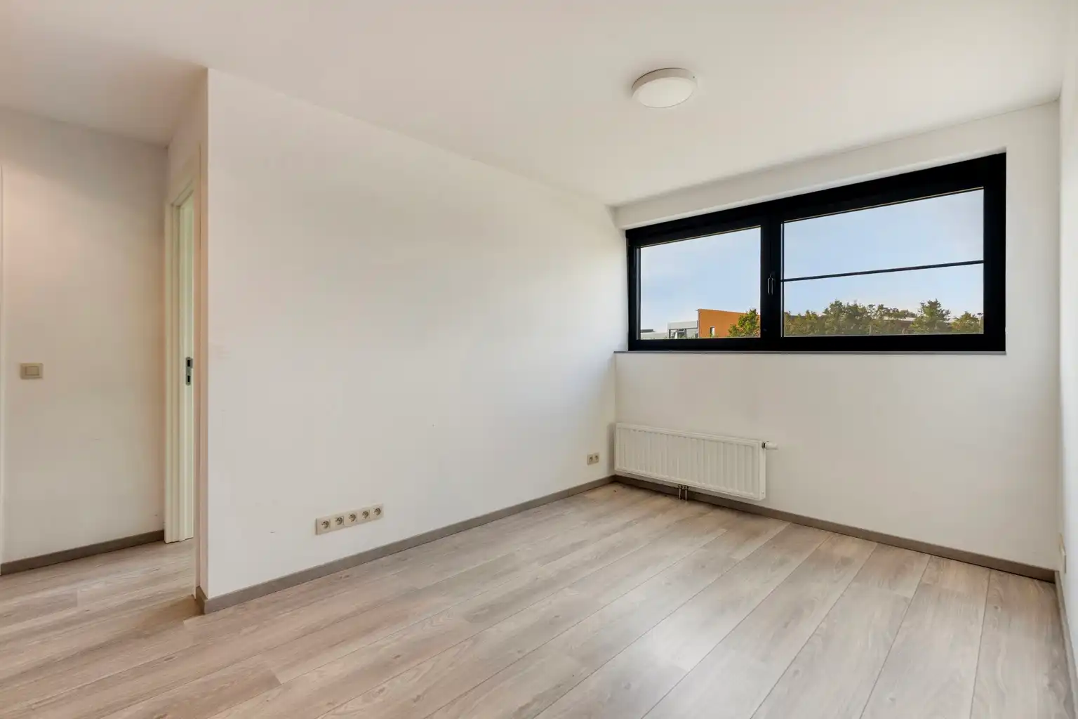 EEN WONING MET KARAKTER,  KLAAR OM TE SCHITTEREN ! foto 23
