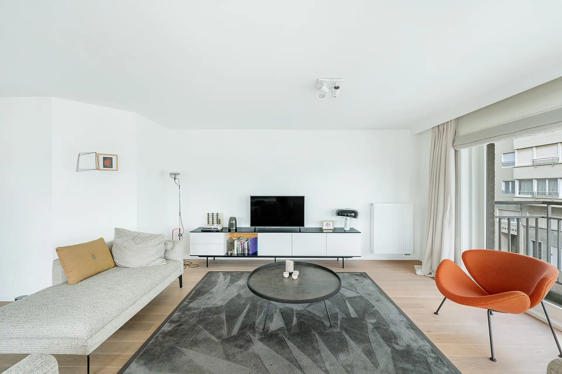 Ruim appartement met 3 slaapkamers in zijstraat van de zeedijk aan het Albertstrand foto 5