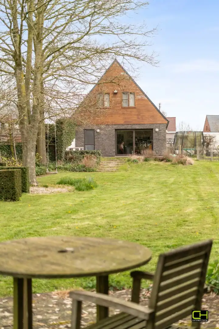 Ruime woning op een perceel van 4.949 m² te koop in Lievegem foto 29