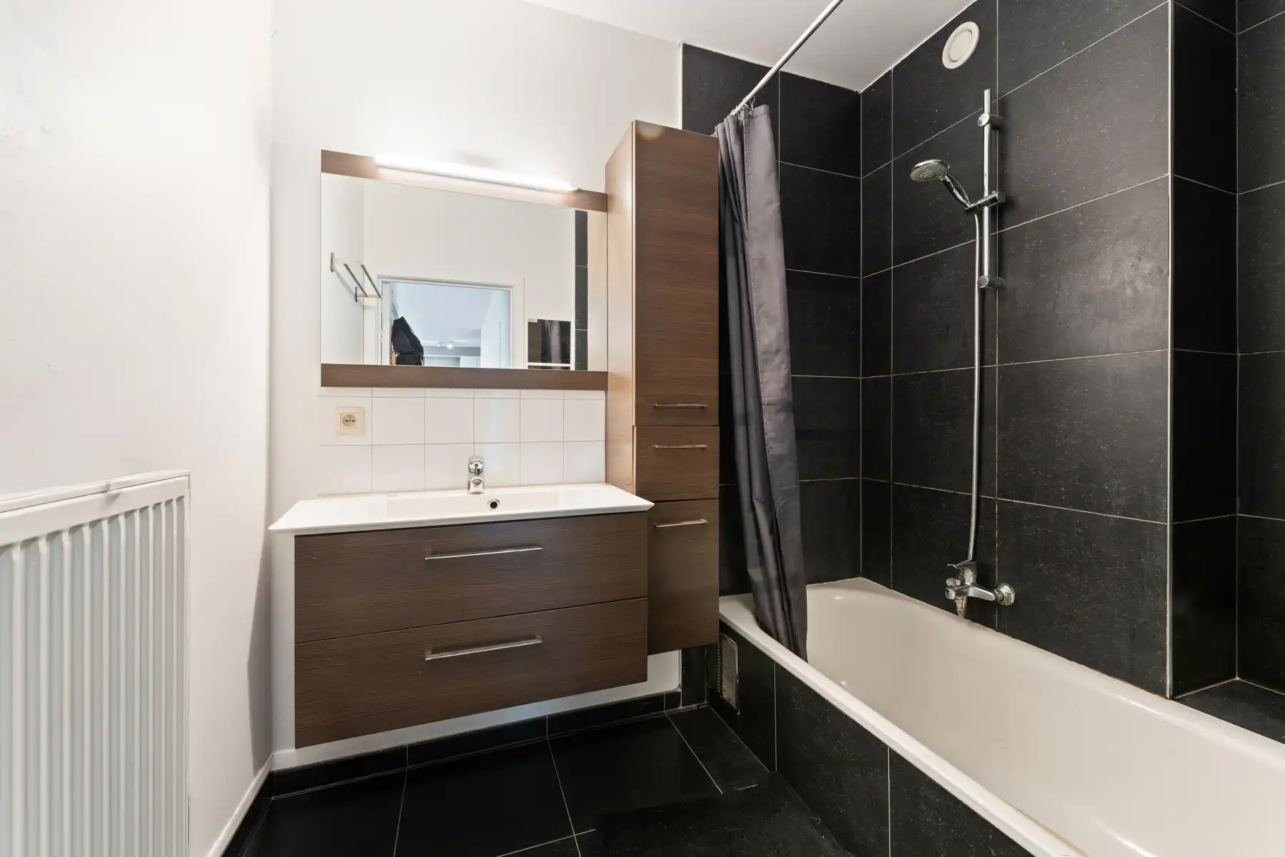 Gelijkvloers appartement met terras en autostaanplaats  foto 15
