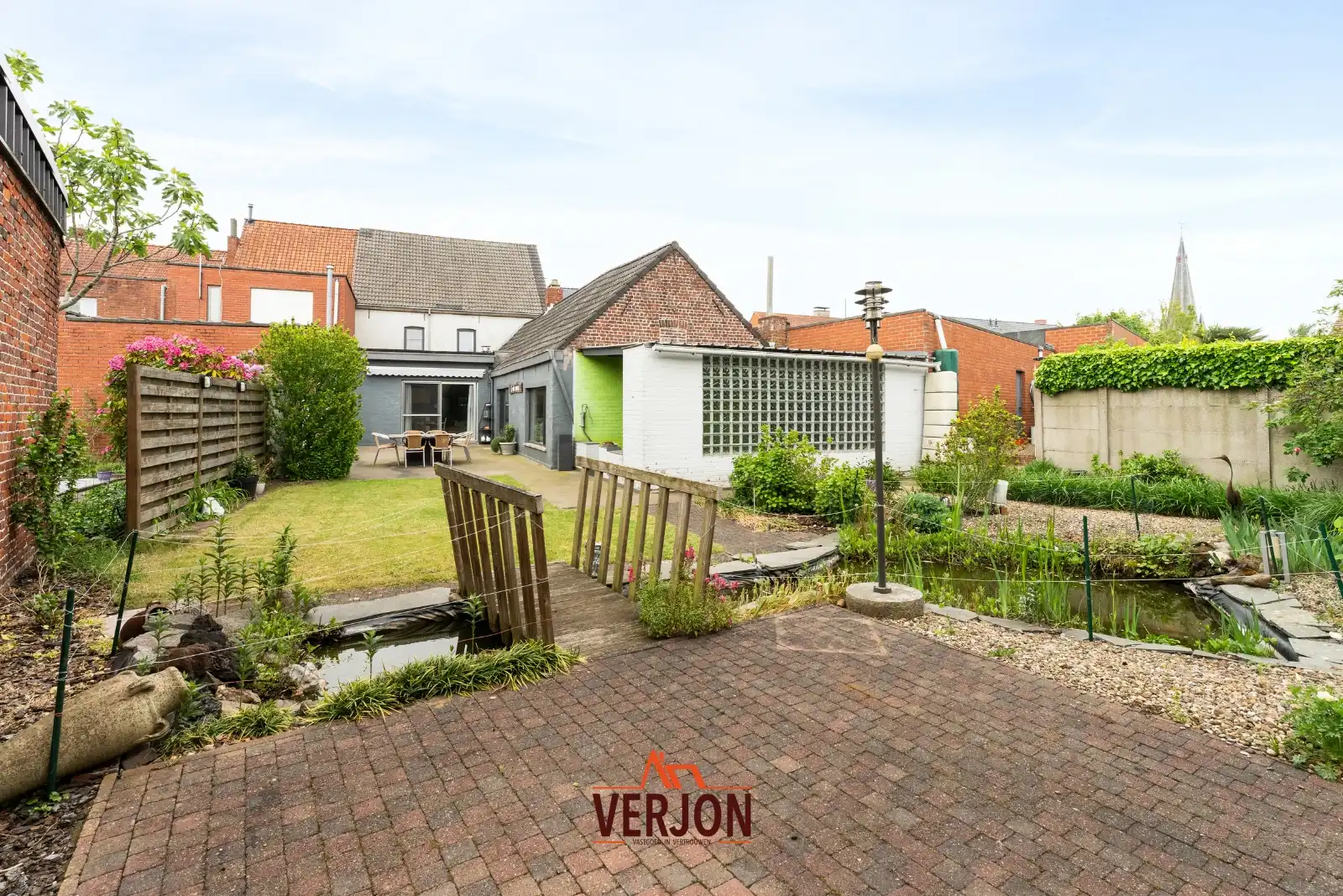Veelzijdig handelspand met woonst te koop in Izegem! foto 31